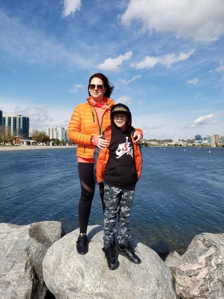 Let's support Jonathan After the Sudden Death of His Mom campaign photo, 5 of 7