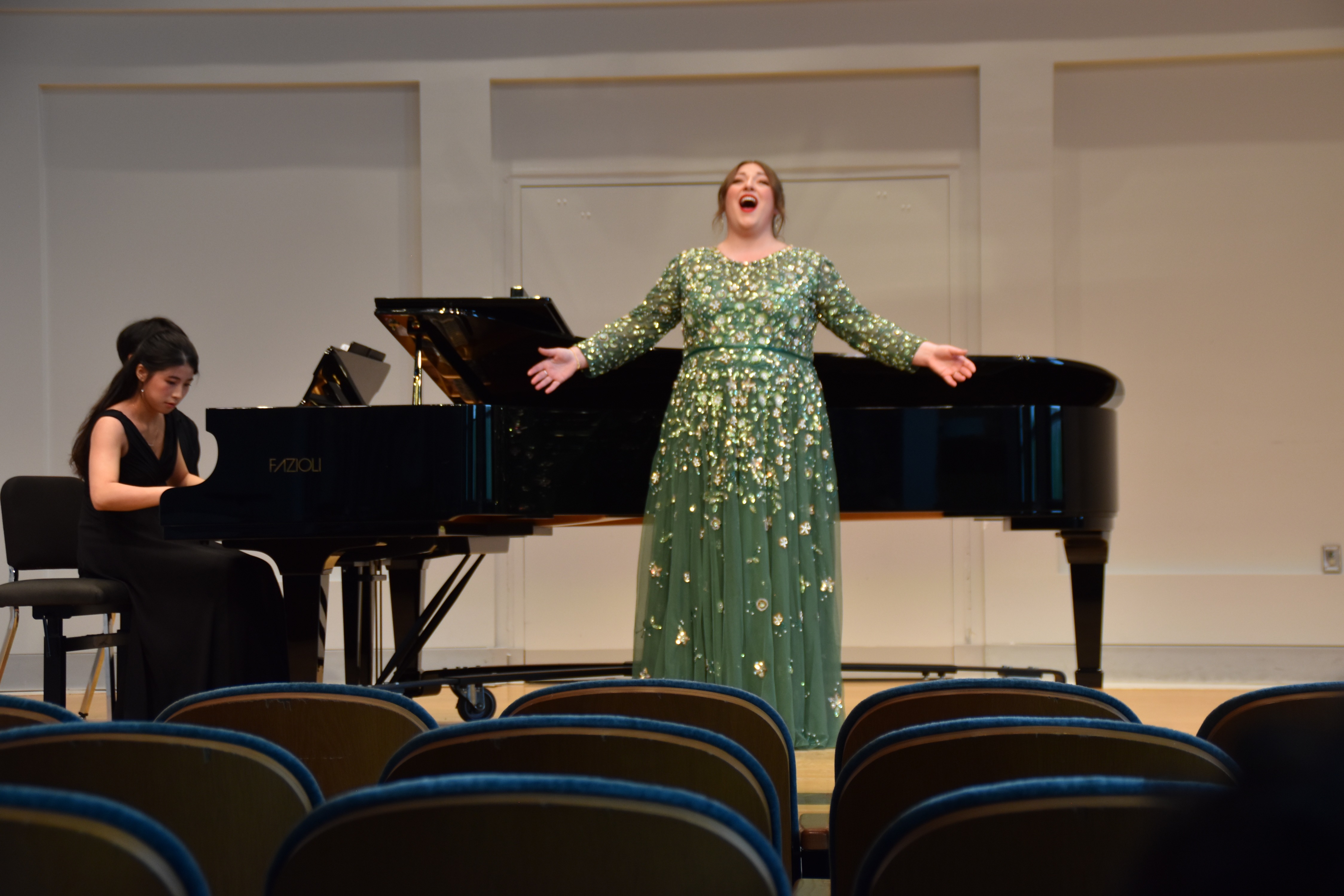 Help Abigail Attend Voice Intensive in Sweden! campaign photo, 2 of 3
