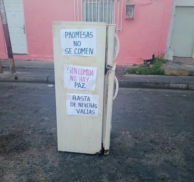 Help Luna and her family access resources in Venezuela campaign photo, 5 of 7