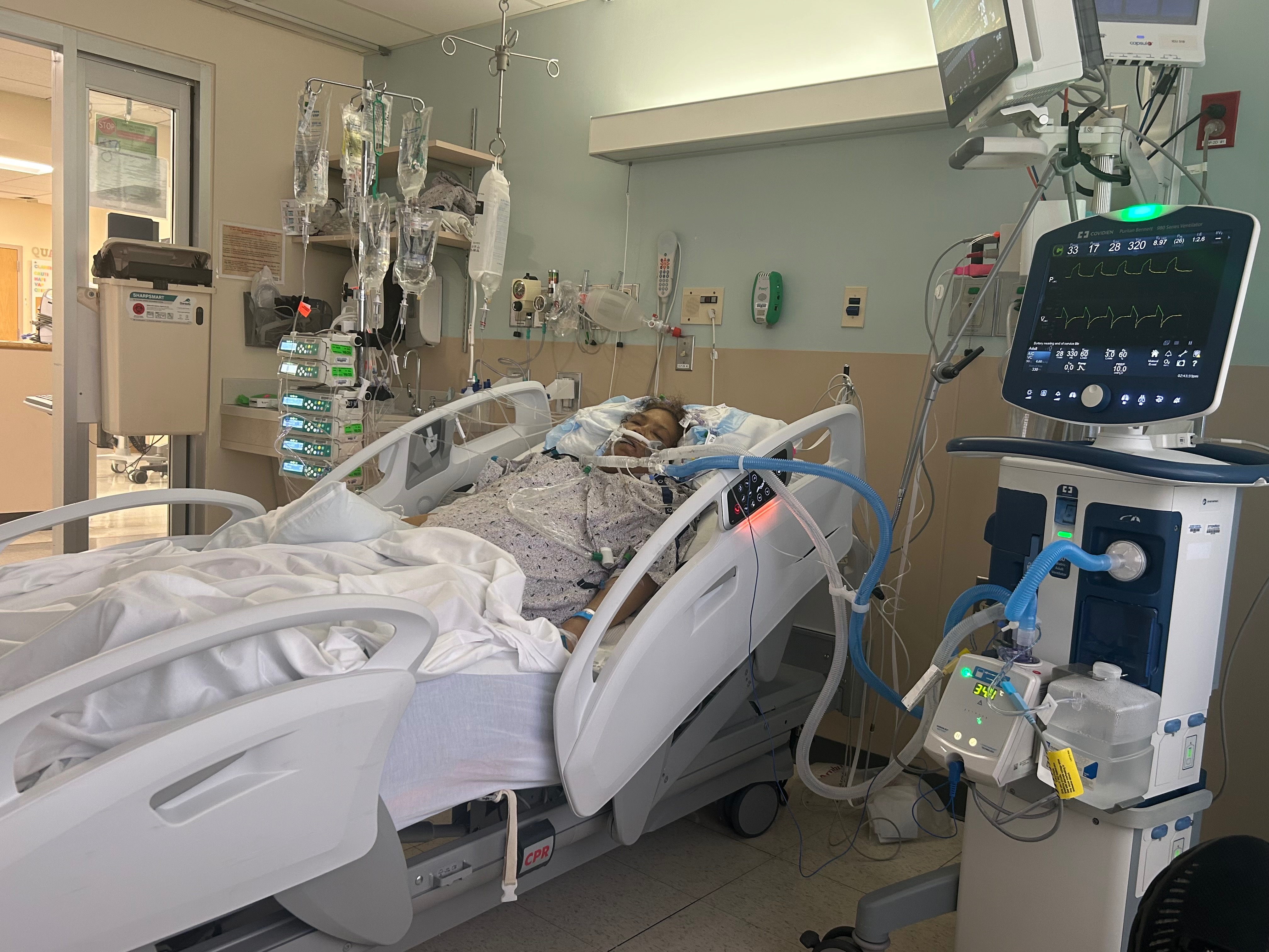 Donate to Aid Orlando Wife's heavenly journey( Jenny Cruz) campaign photo, 2 of 4