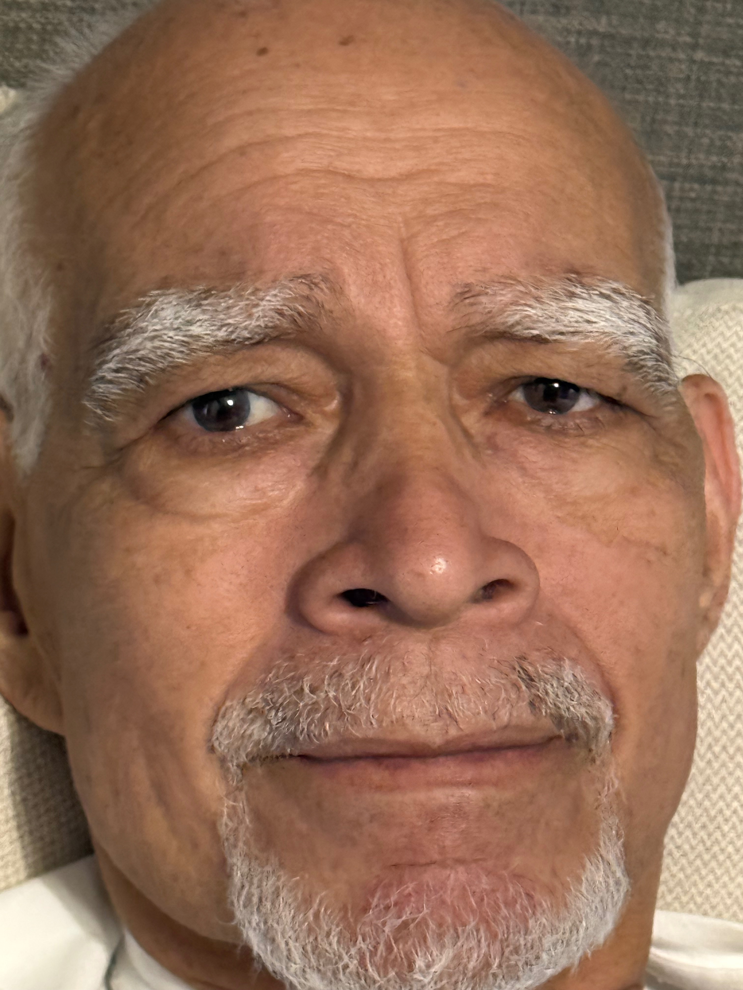 Let's Give Enrique Hope in His Battle Against Cancer campaign photo, 5 of 8