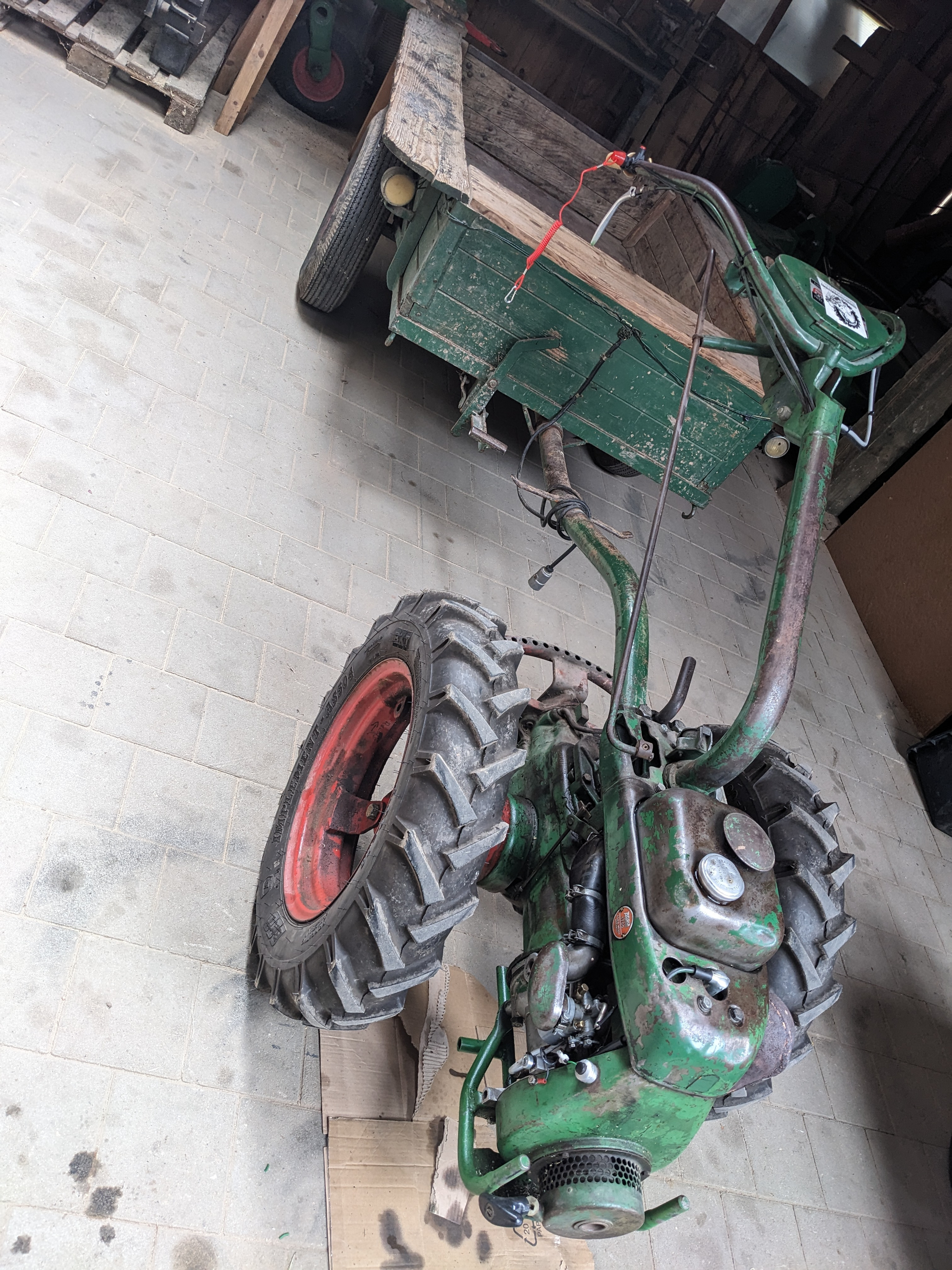 Restauration Agria 1700 campaign photo, 2 of 4