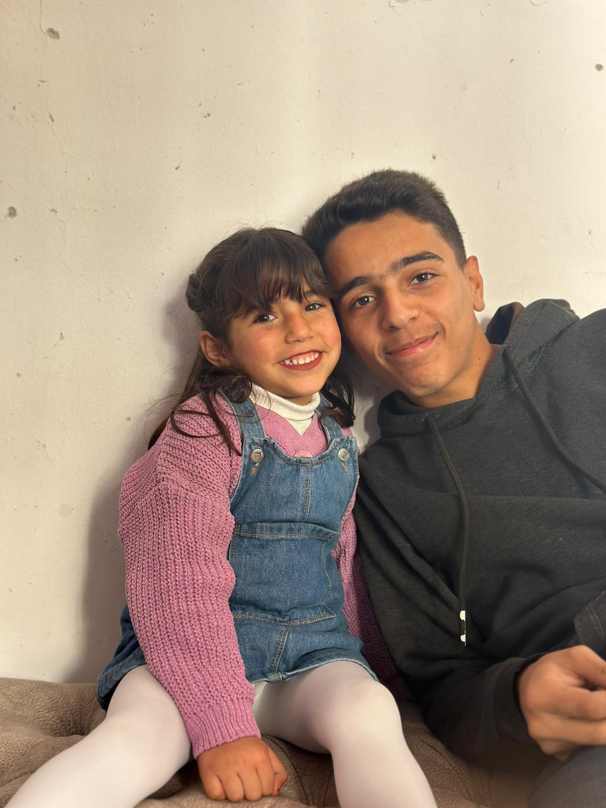 Help Wadee study and support his family campaign photo, 2 of 5