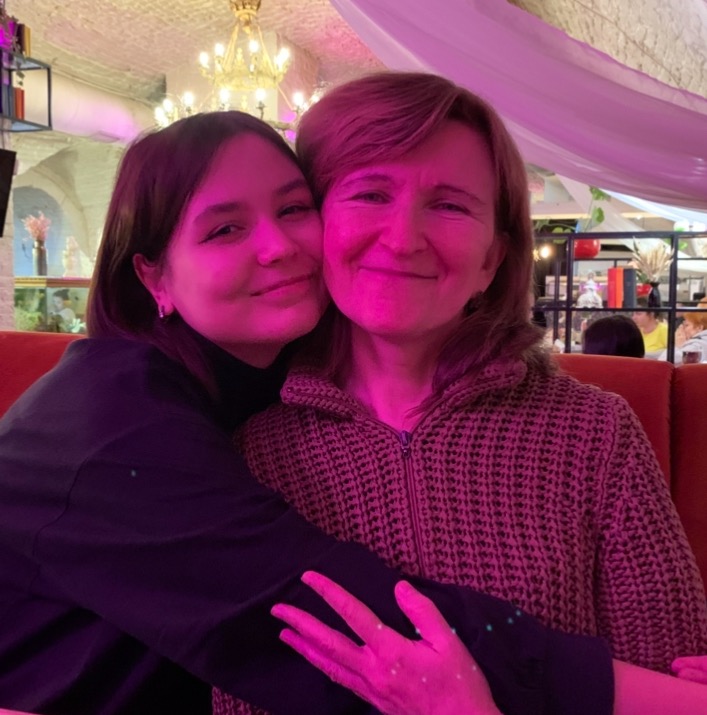 Help My Mom Fight Rare Bone Cancer campaign photo, 5 of 7