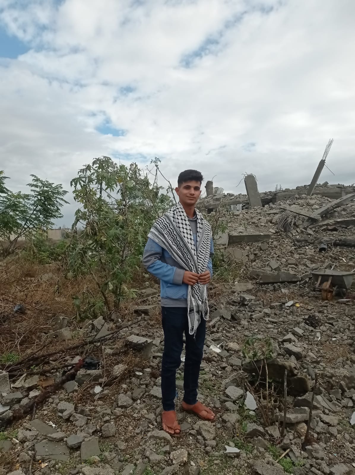 Support Qais and His Family in Gaza campaign photo, 4 of 4