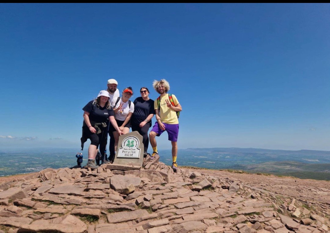 Loaden up Snowdon campaign photo, 2 of 3