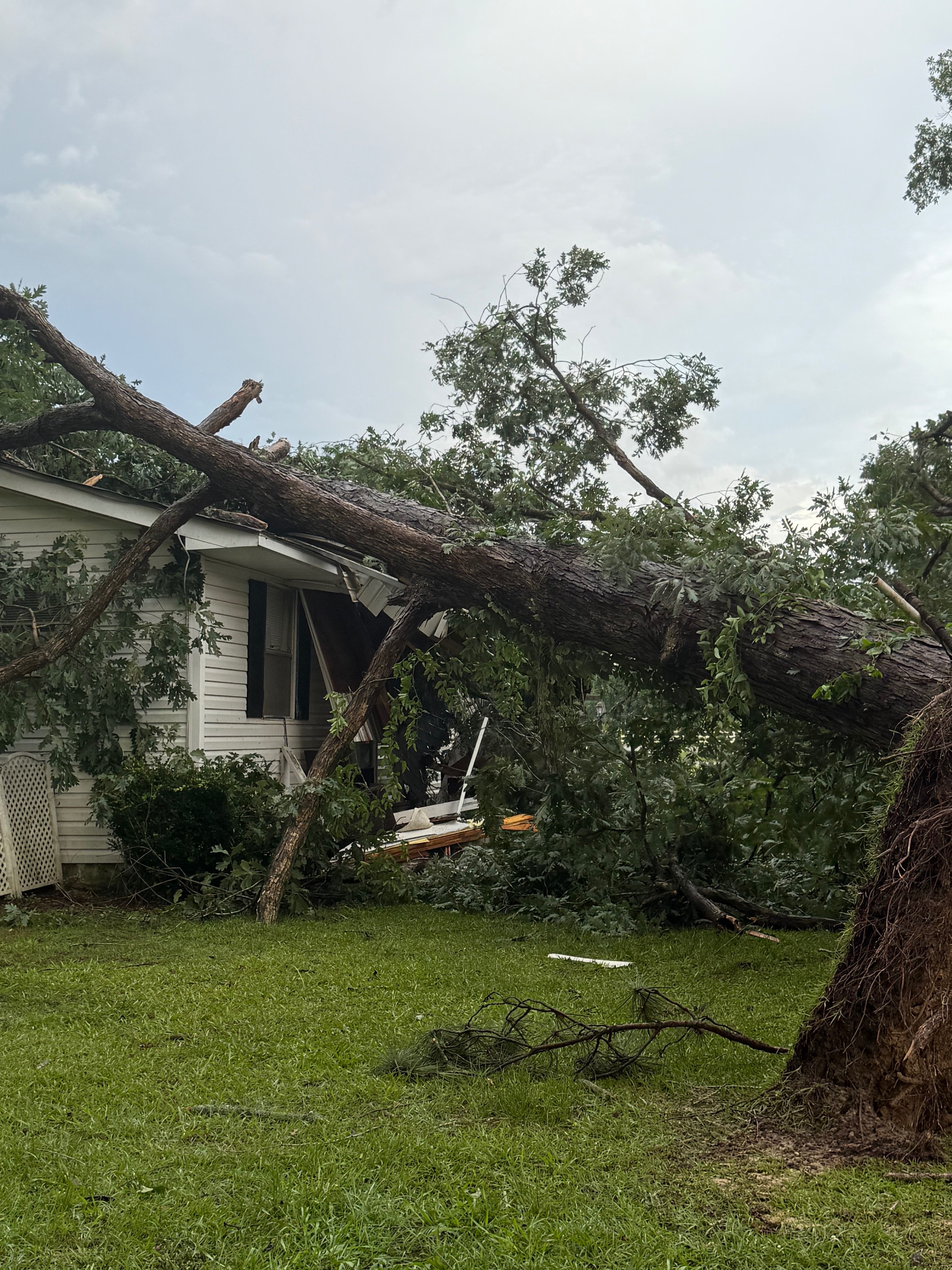 Expecting mother, and toddler displaced after disaster! campaign photo, 7 of 8