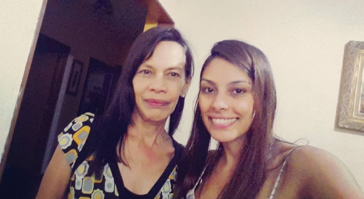 Together for Naylin: Help Her Mother Fight Cancer campaign photo, 2 of 4