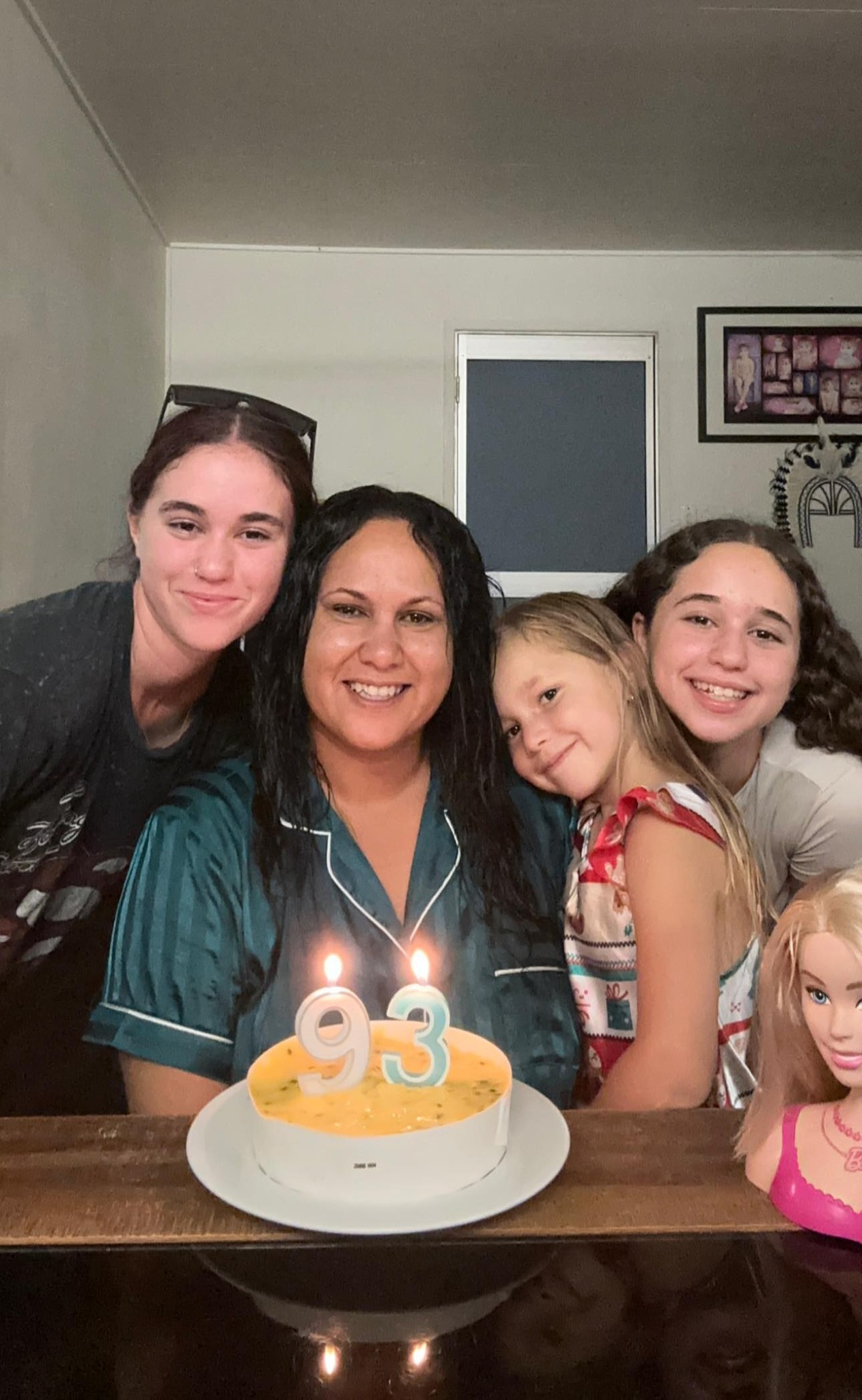 Support Ellie Weldon - A Warrior Mum Facing Ovarian Cancer campaign photo, 4 of 5