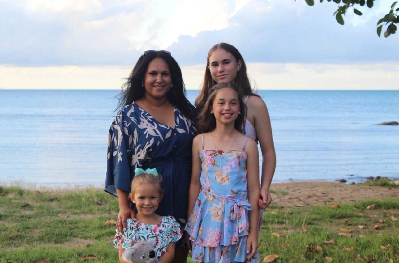 Support Ellie Weldon - A Warrior Mum Facing Ovarian Cancer campaign photo, 2 of 5