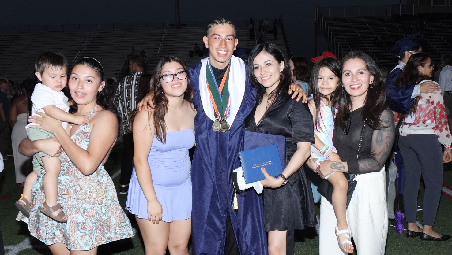 AYUDANOS PARA QUE MI HERMANA NO SEA DEPORTADA photo