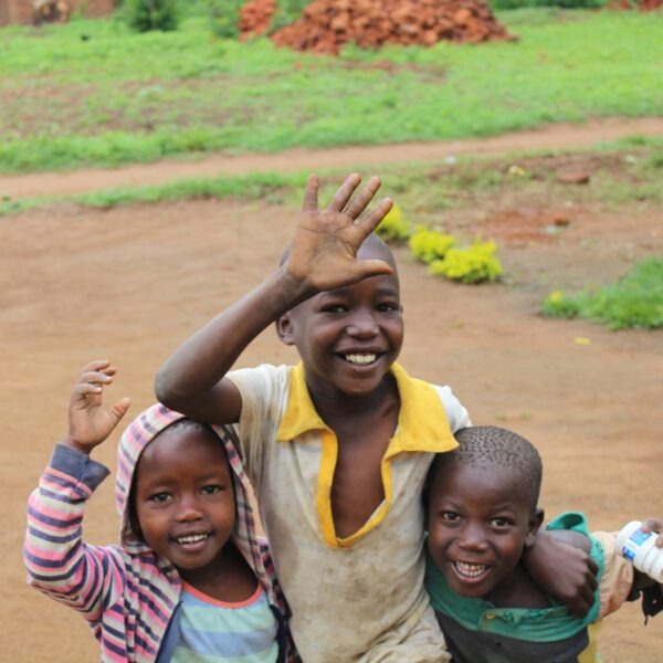 Photo de la campagne Help Empower Teenage Mothers in Uganda Through Tailoring, 7 sur 8