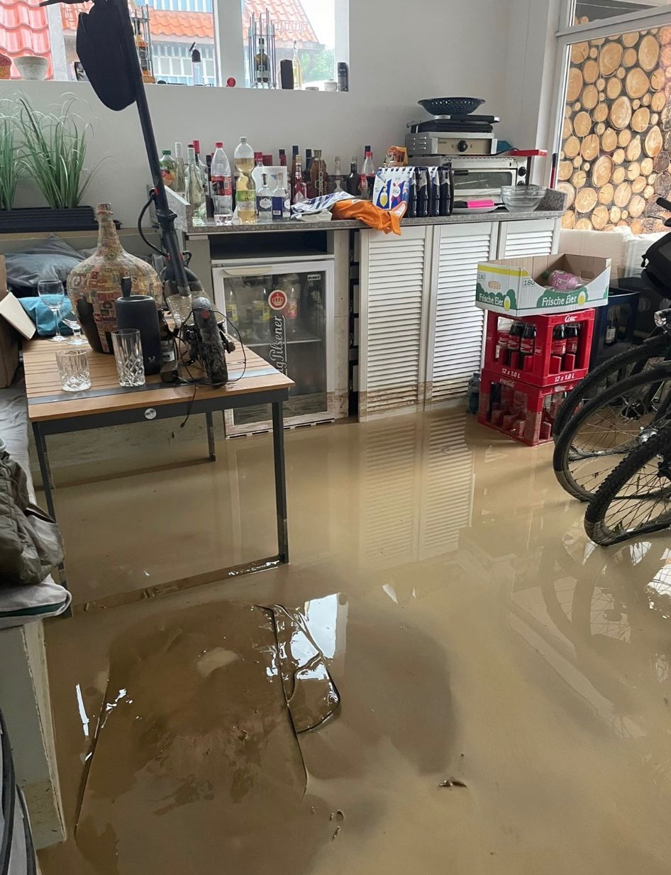 Hilfe nach schwerem Wasserschaden durch Starkregen campaign photo, 2 of 8