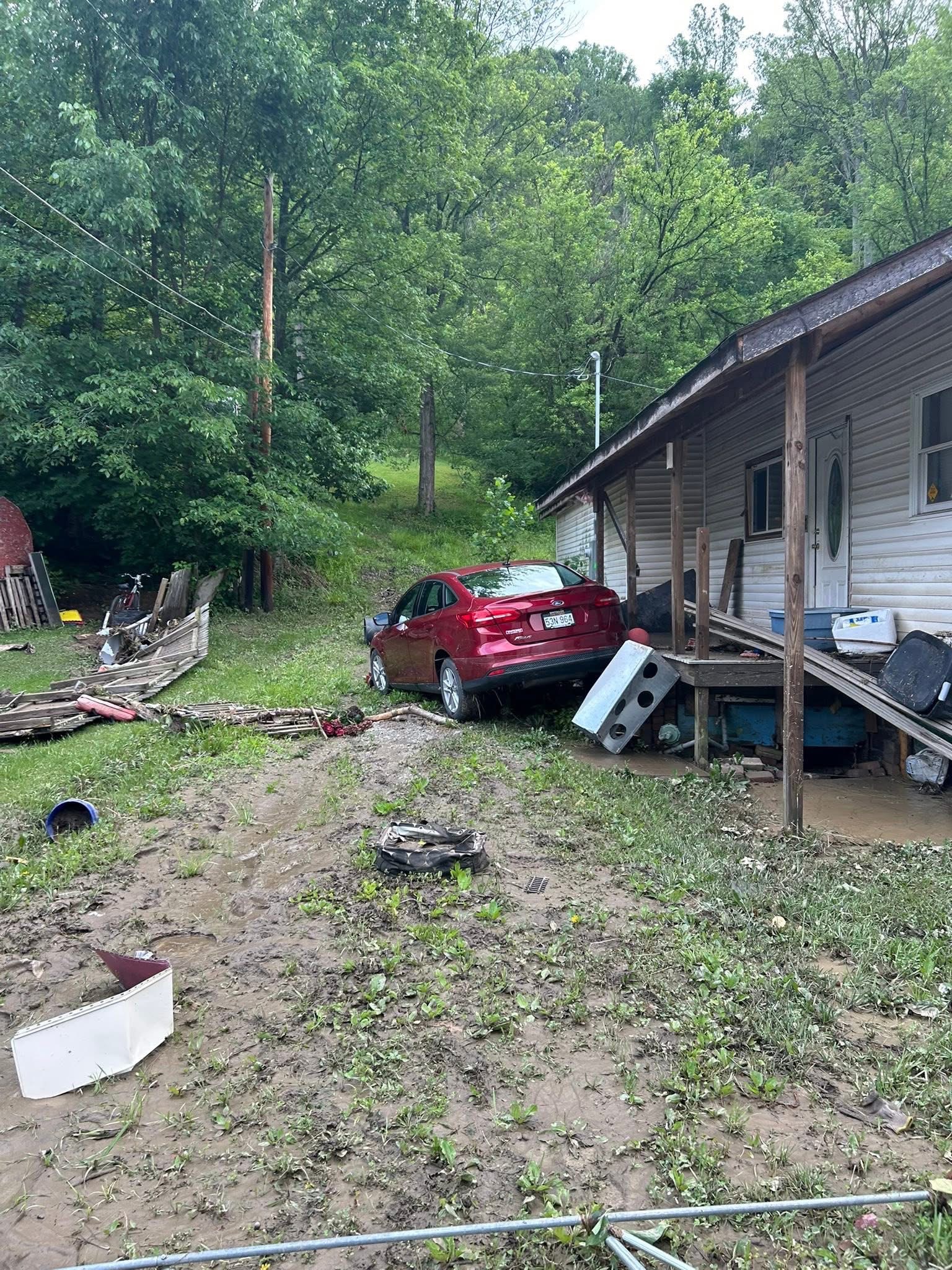 Support Christopher Harlan's Family Post-Flood campaign photo, 4 of 8
