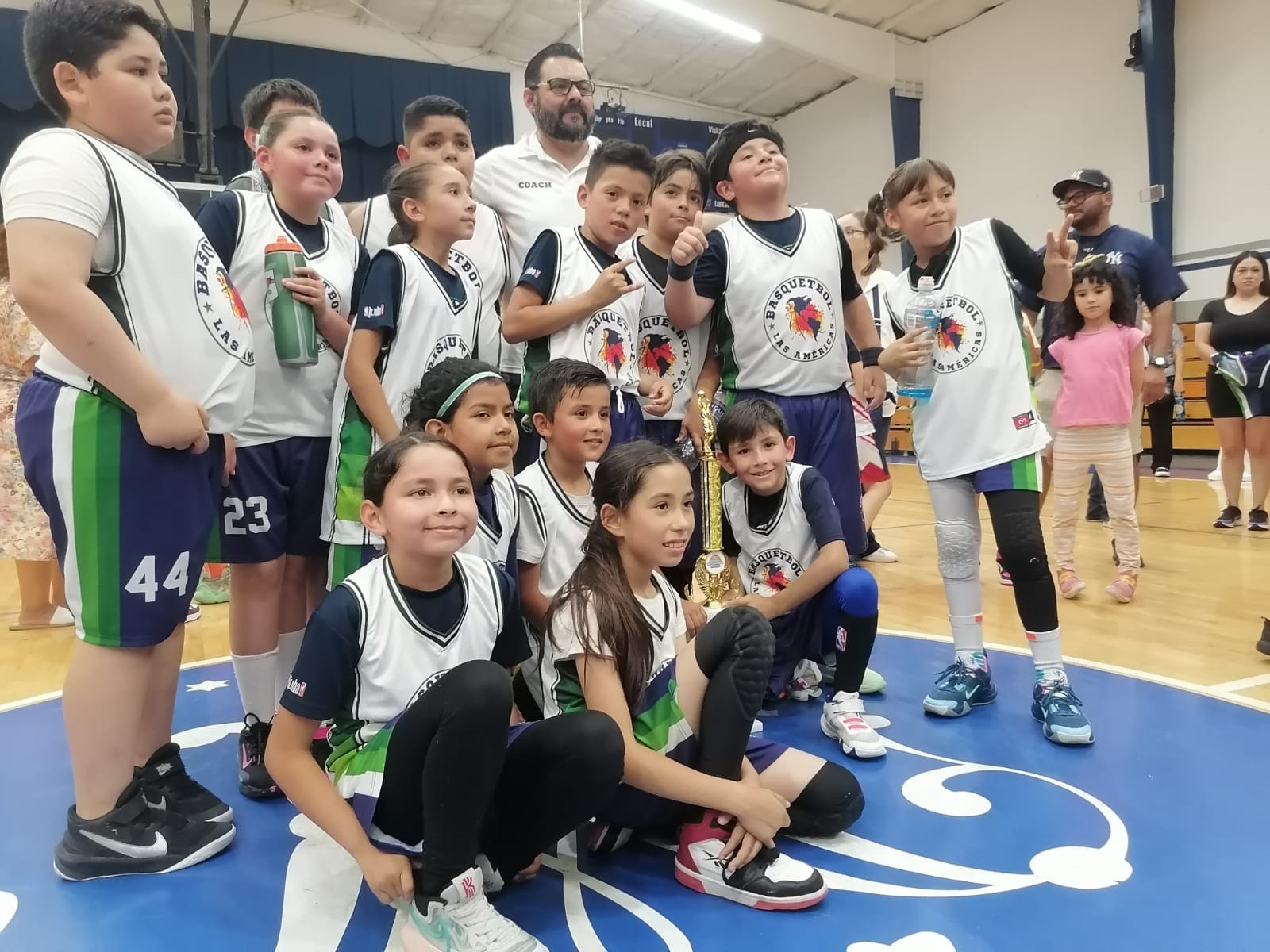 Rehabilitar Cancha de Basquetbol para equipo de niños. campaign photo, 7 of 8