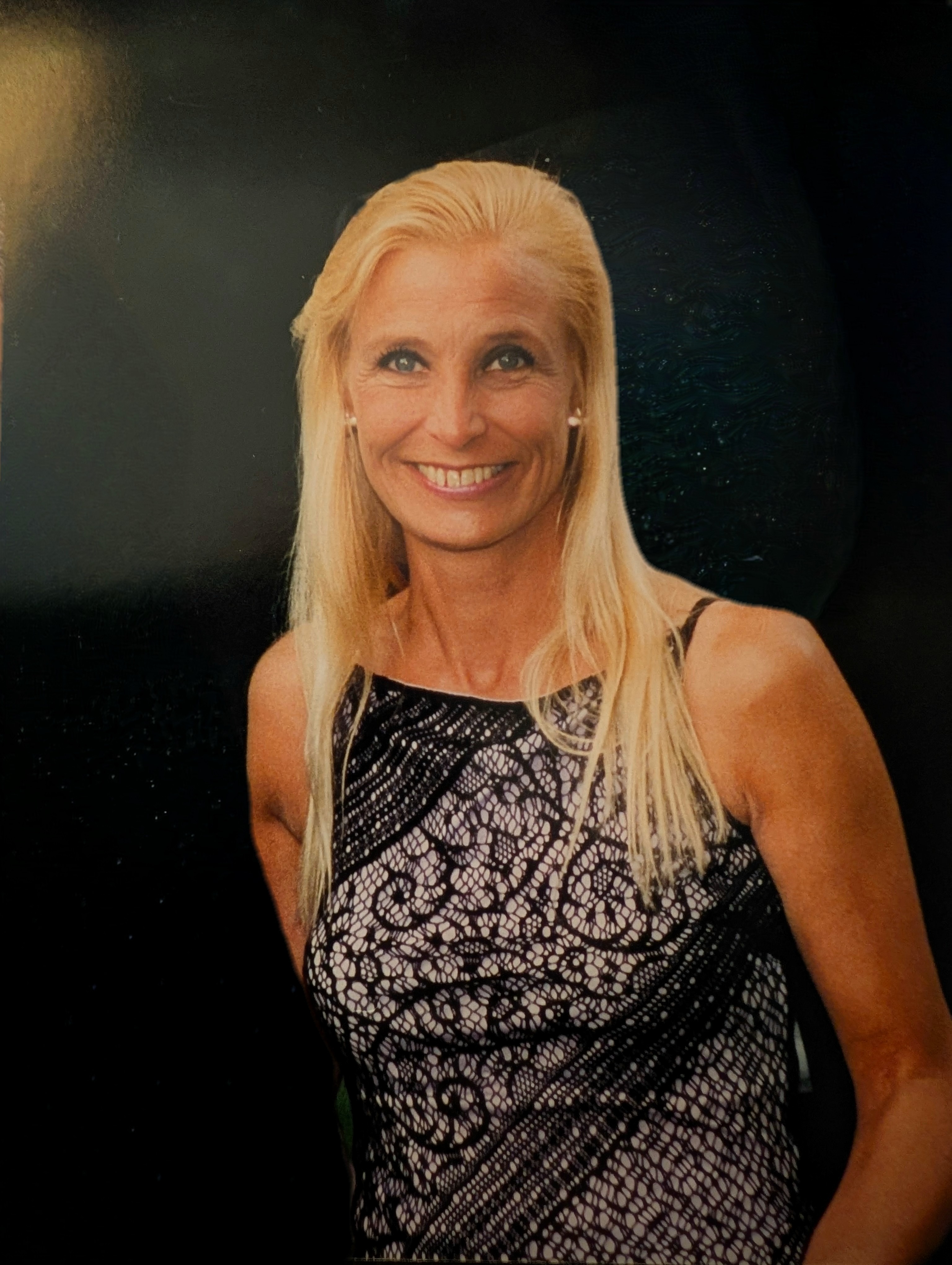 Donate to Coco Elliott's Vet Medicine Education Fund campaign photo, 5 of 6