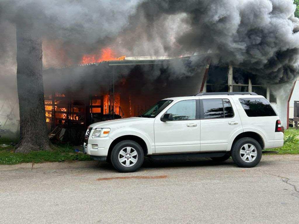 Apoyó para Familia afectada por el incendio de casa móvil campaign photo, 2 of 5