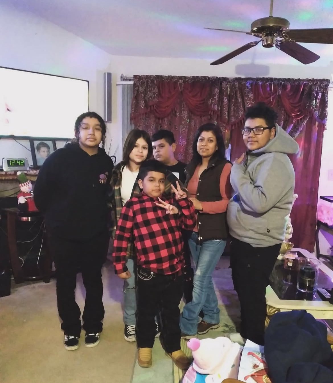 Help a Single Mom of 5 with Legal Fees campaign photo, 2 of 3