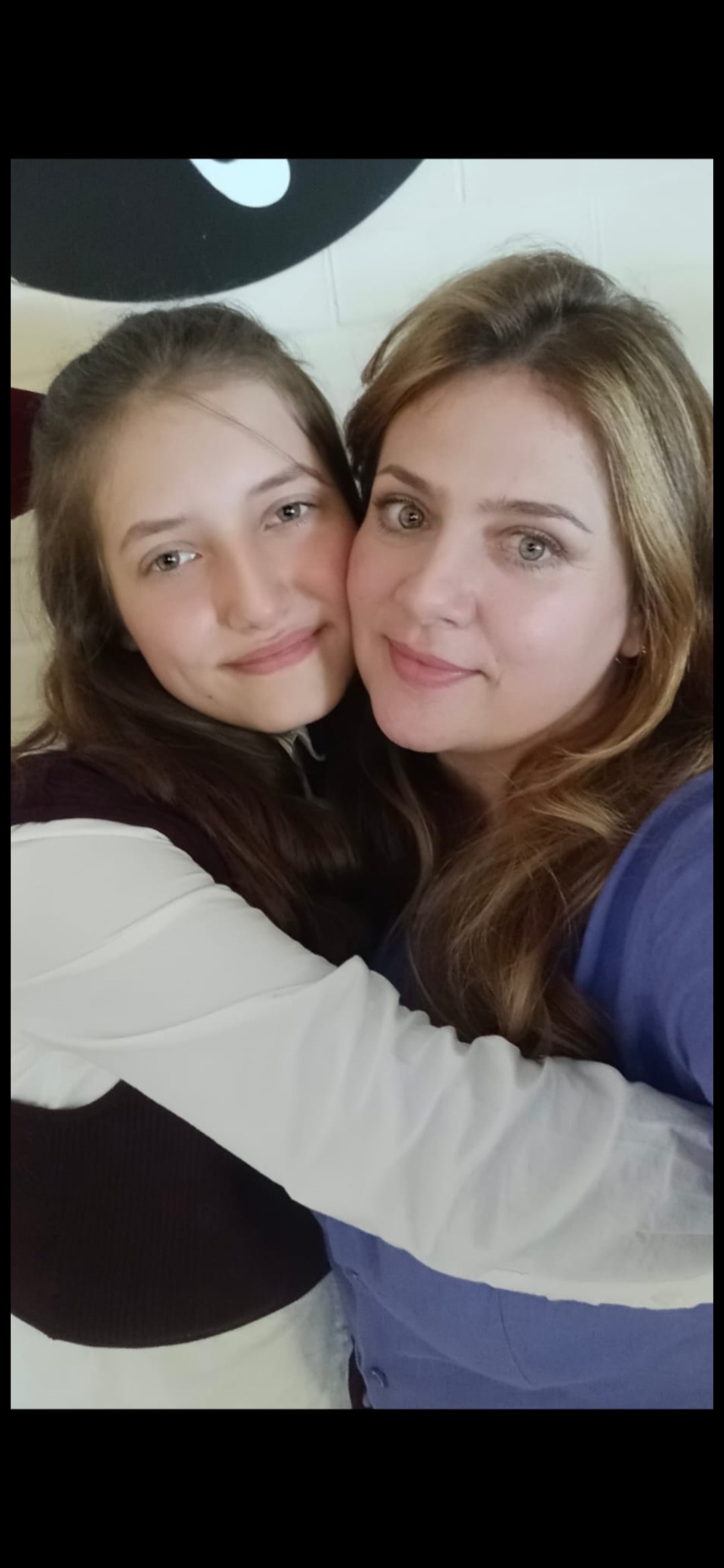 Help 13-Year-Old Eva Get Life-Saving Spinal Surgery campaign photo, 2 of 7