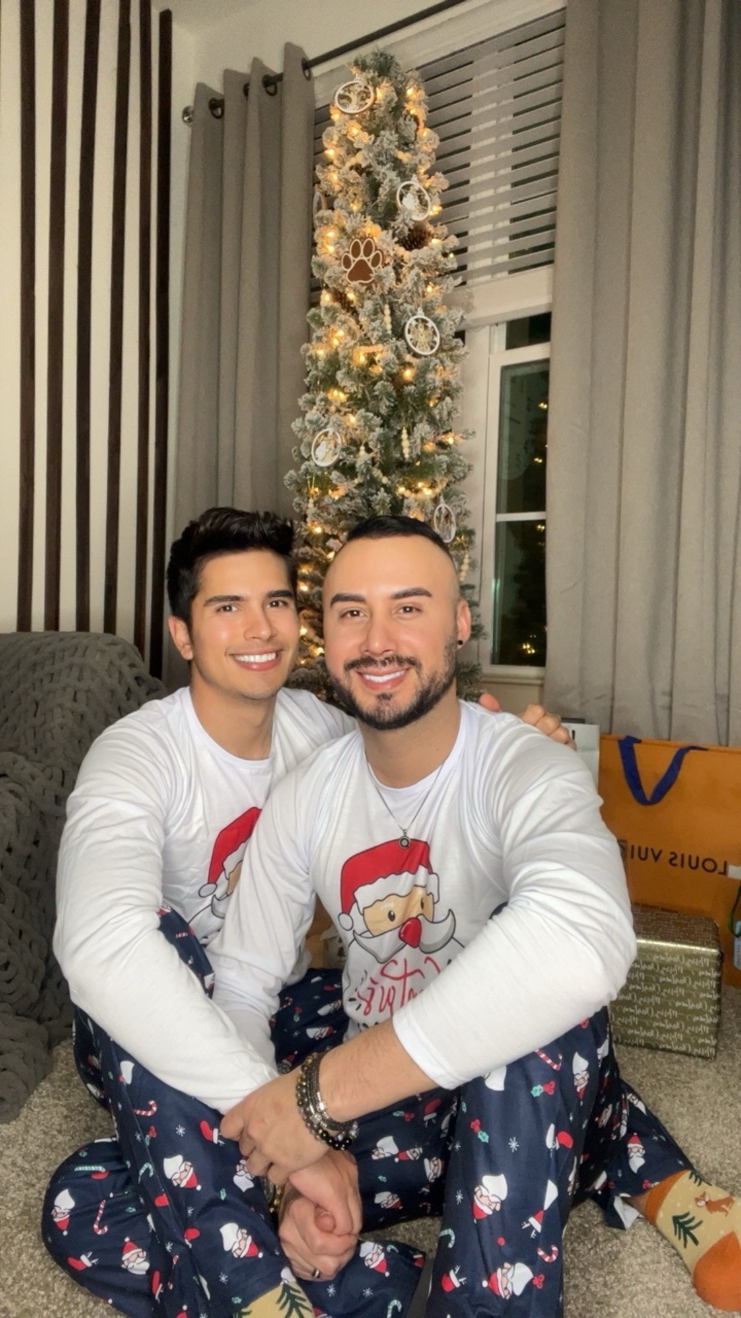 Alberto y Alejandro campaign photo, 2 of 4