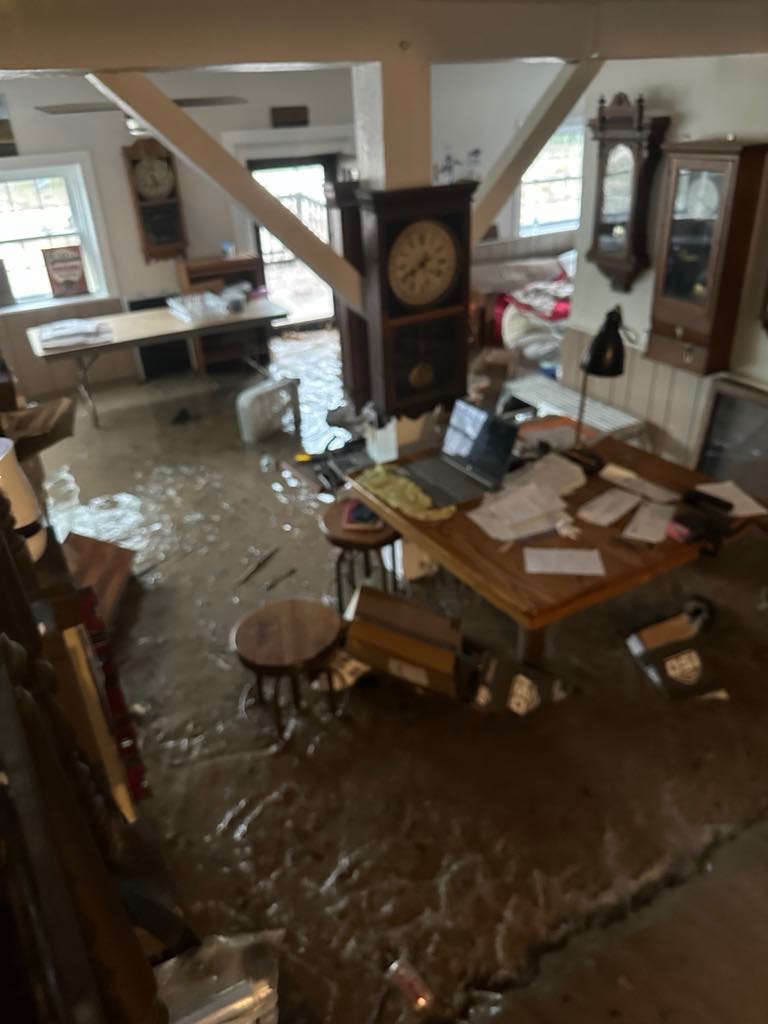 Support Dave and Tammy's Flood Recovery campaign photo, 7 of 8