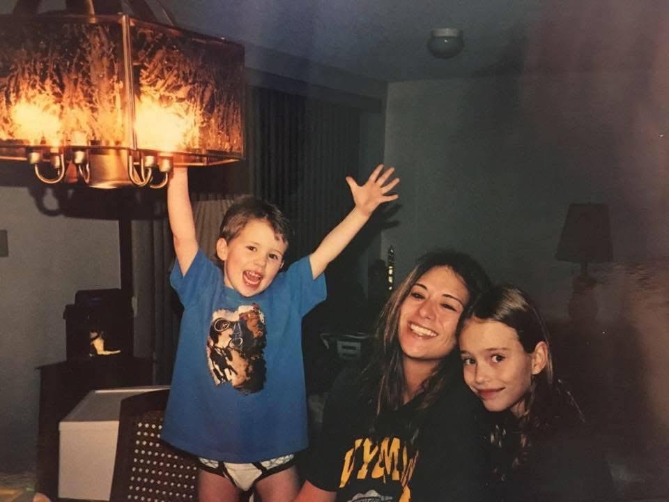 Help with funeral expenses for Carrie Cromeens campaign photo, 2 of 4