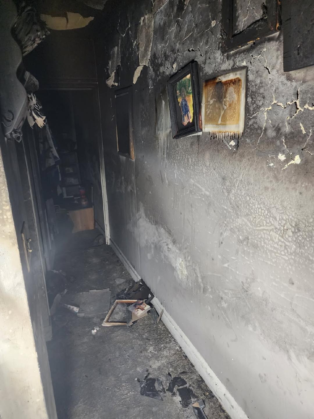 Support Jasmine and her children after devastating fire. campaign photo, 4 of 8