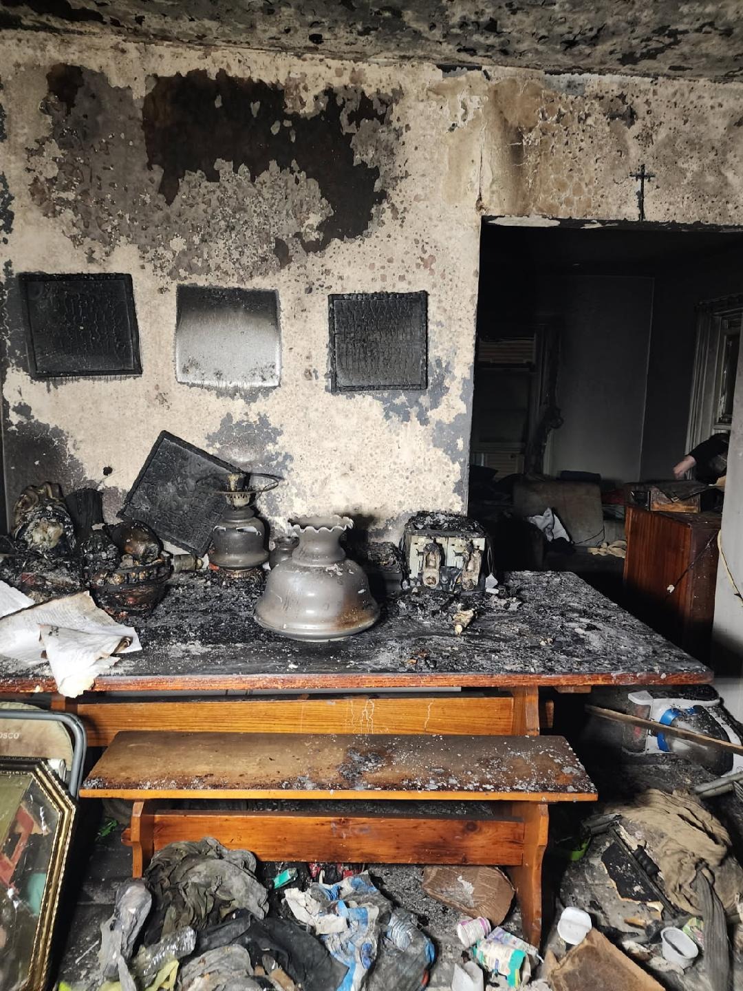 Support Jasmine and her children after devastating fire. campaign photo, 5 of 8