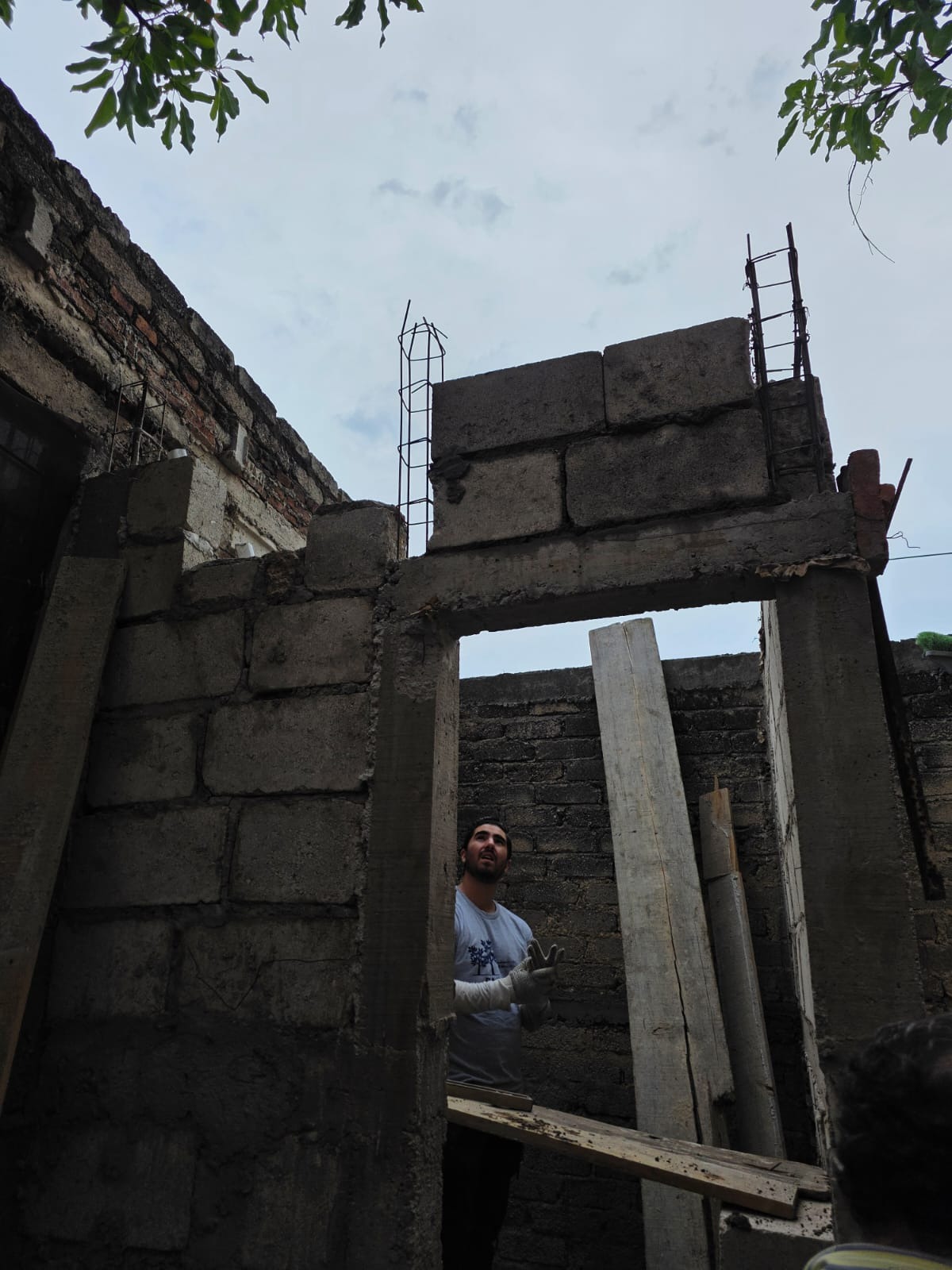 Construcción en zonas de vulnerabilidad social campaign photo, 4 of 6