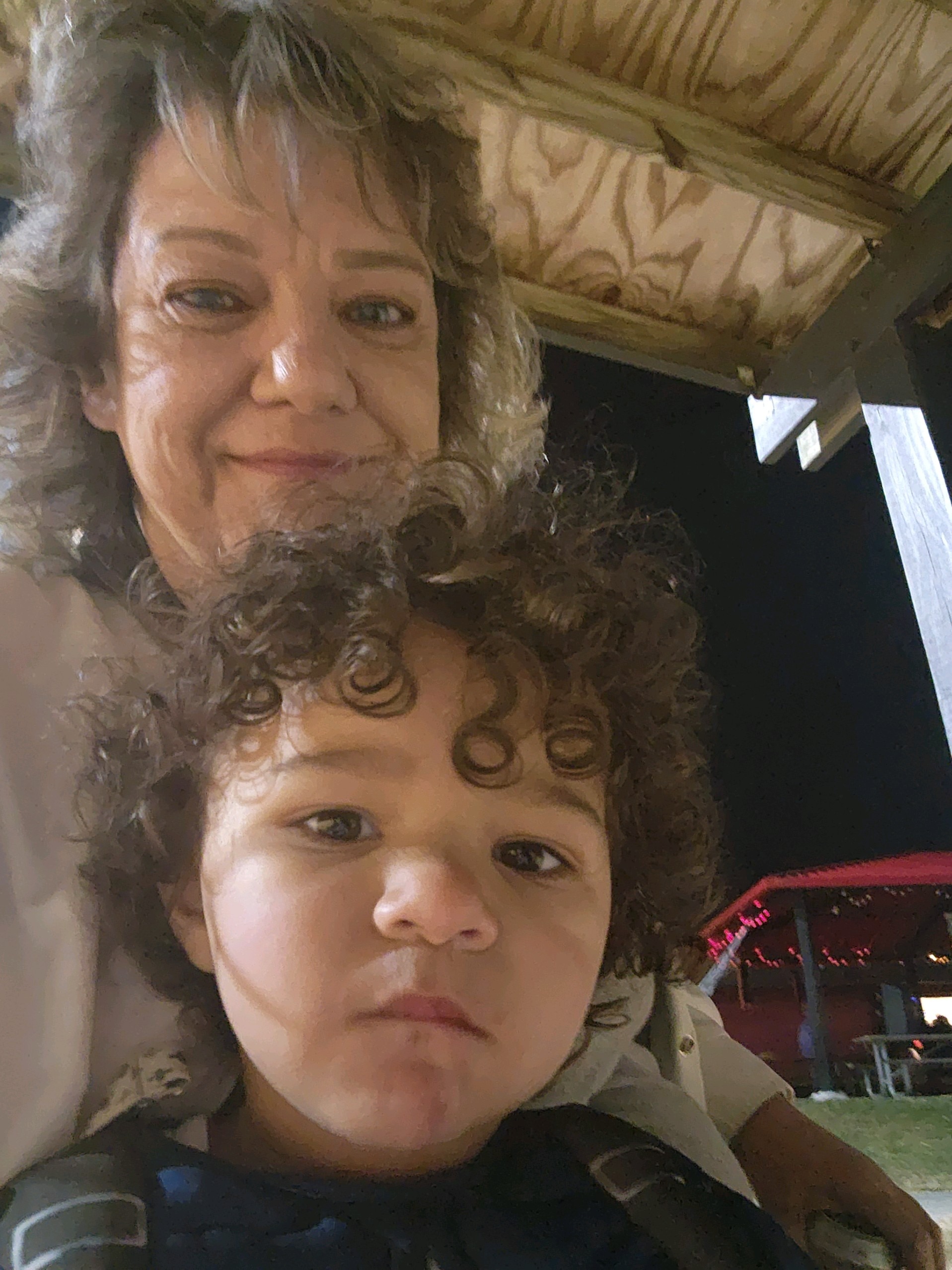 Assist Sue Carroll's Daughter with funeral costs campaign photo, 4 of 6