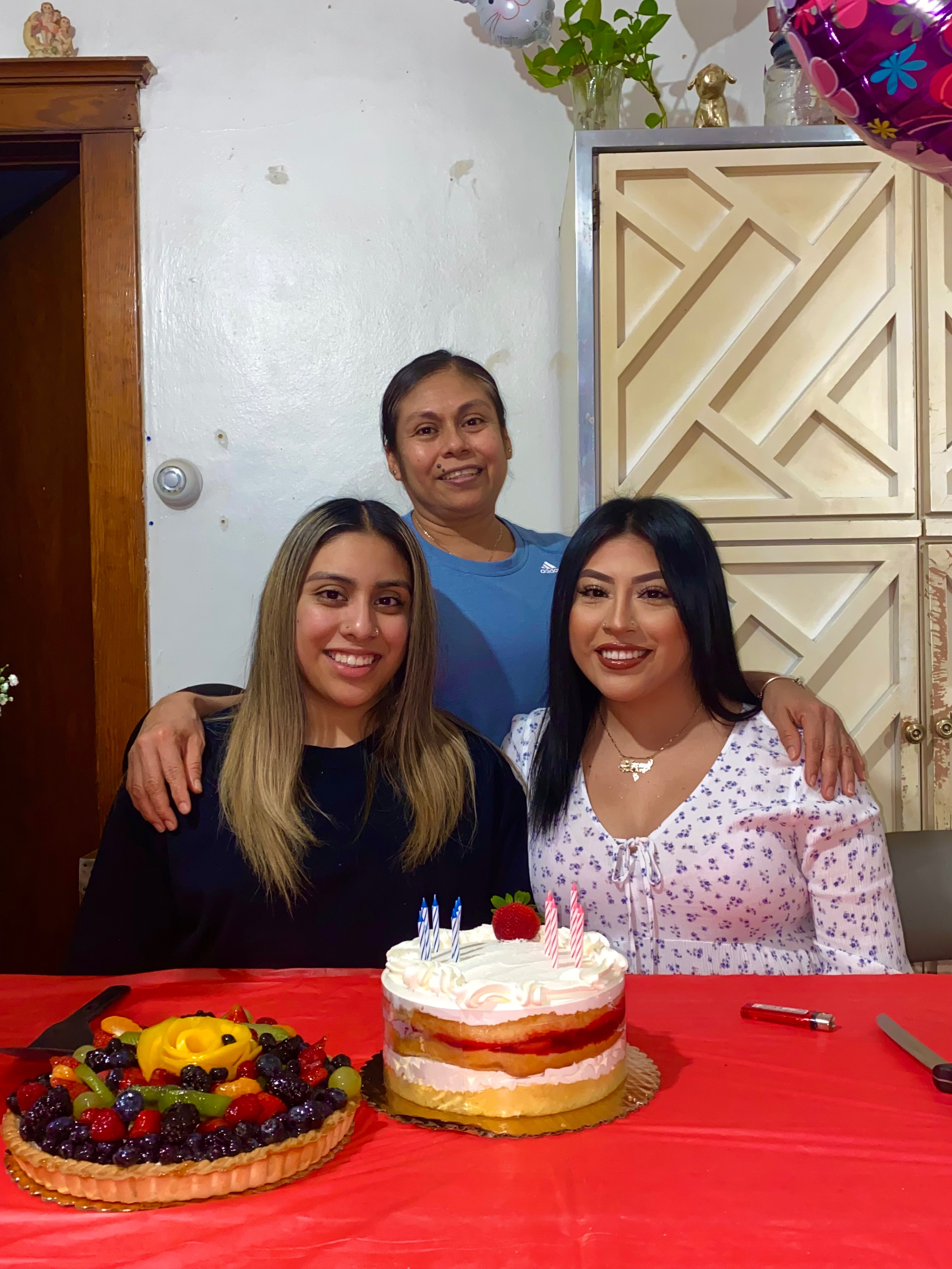 Knee Replacement Surgery; Remplazo de rodilla campaign photo, 4 of 7