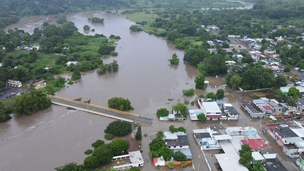 Poza Rica Veracruz nos necesitan y estamos ayudando photo