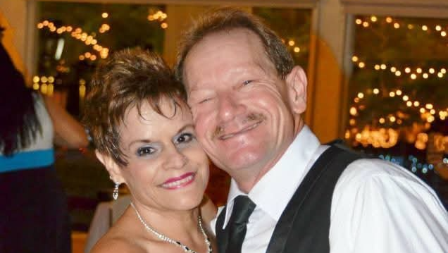 Help Shawn and Rollins with funeral expenses for Leslie. photo