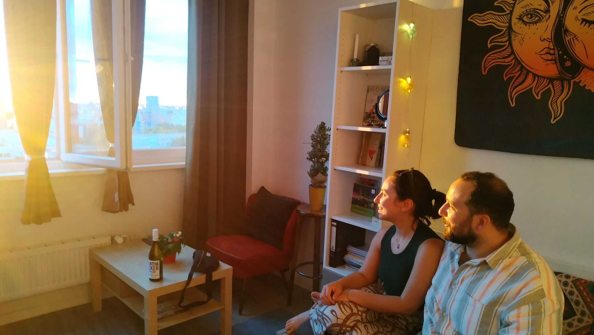 Frisch verheiratet..Träumen vom Urlaub photo