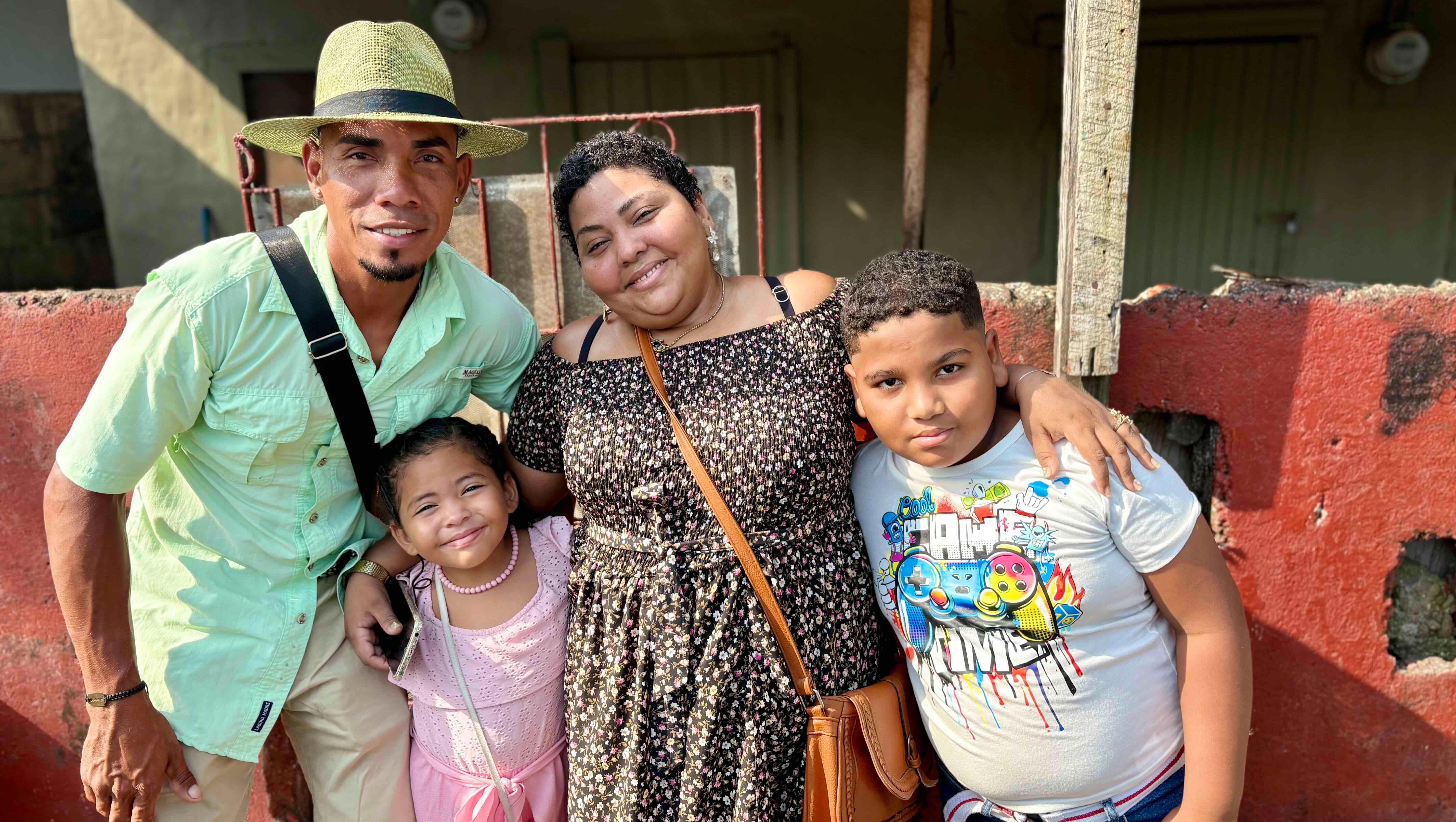 Help Xiomarita Fight Stage 4 Cancer in Honduras photo
