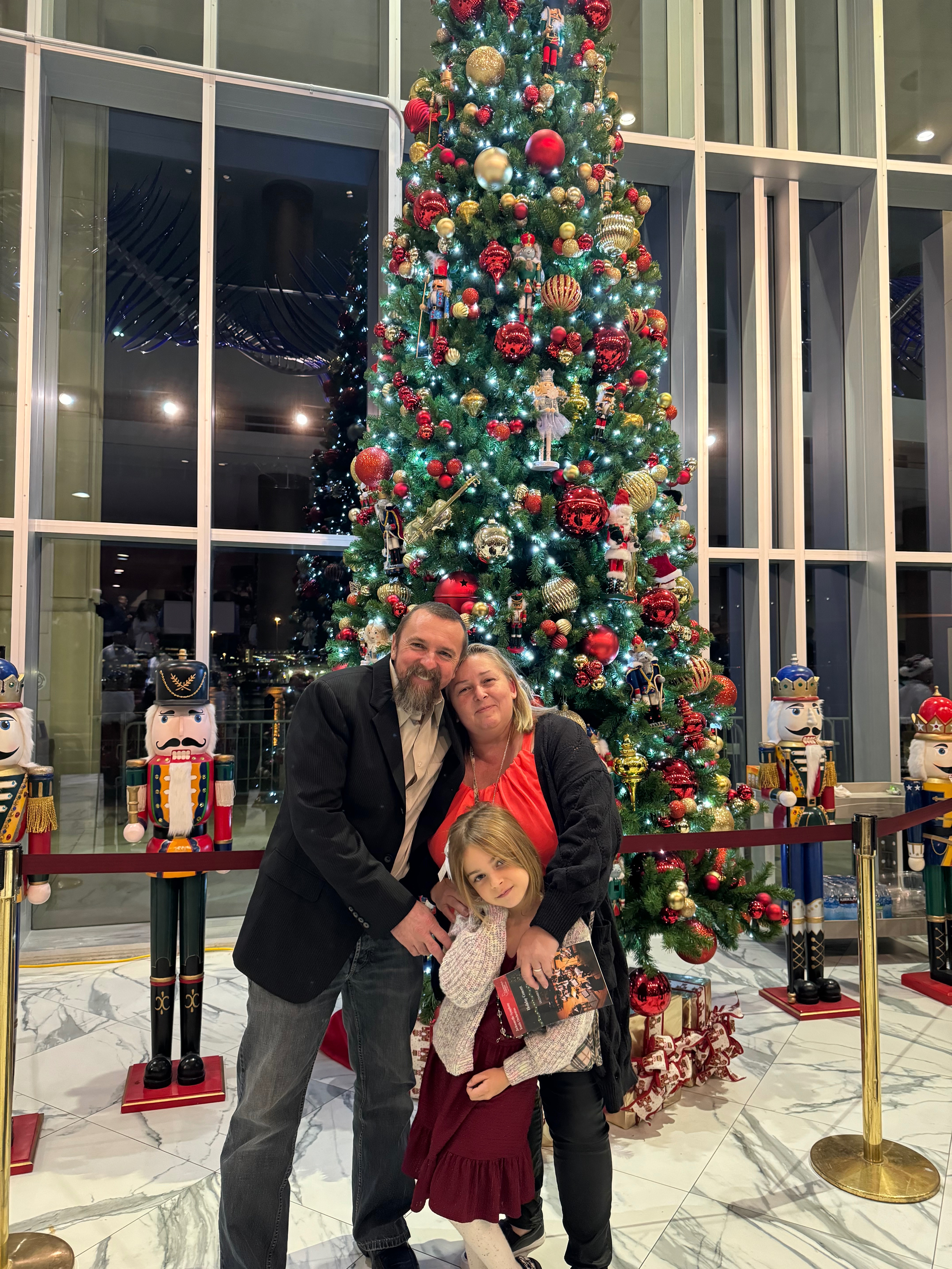 Support Violet Jagicza’s Family campaign photo, 5 of 7