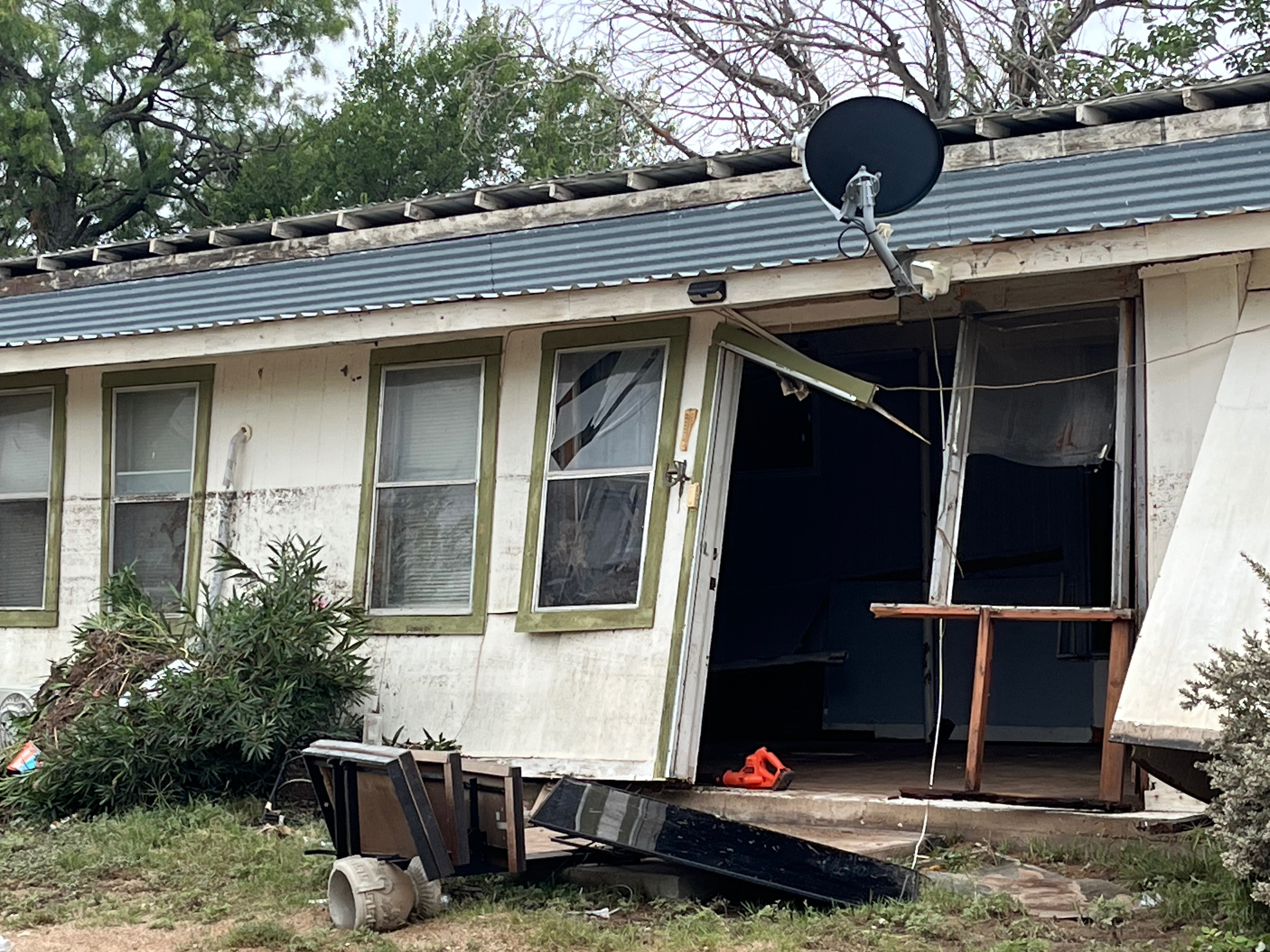 Help Corina Martinez Rebuild After Flood campaign photo, 4 of 8
