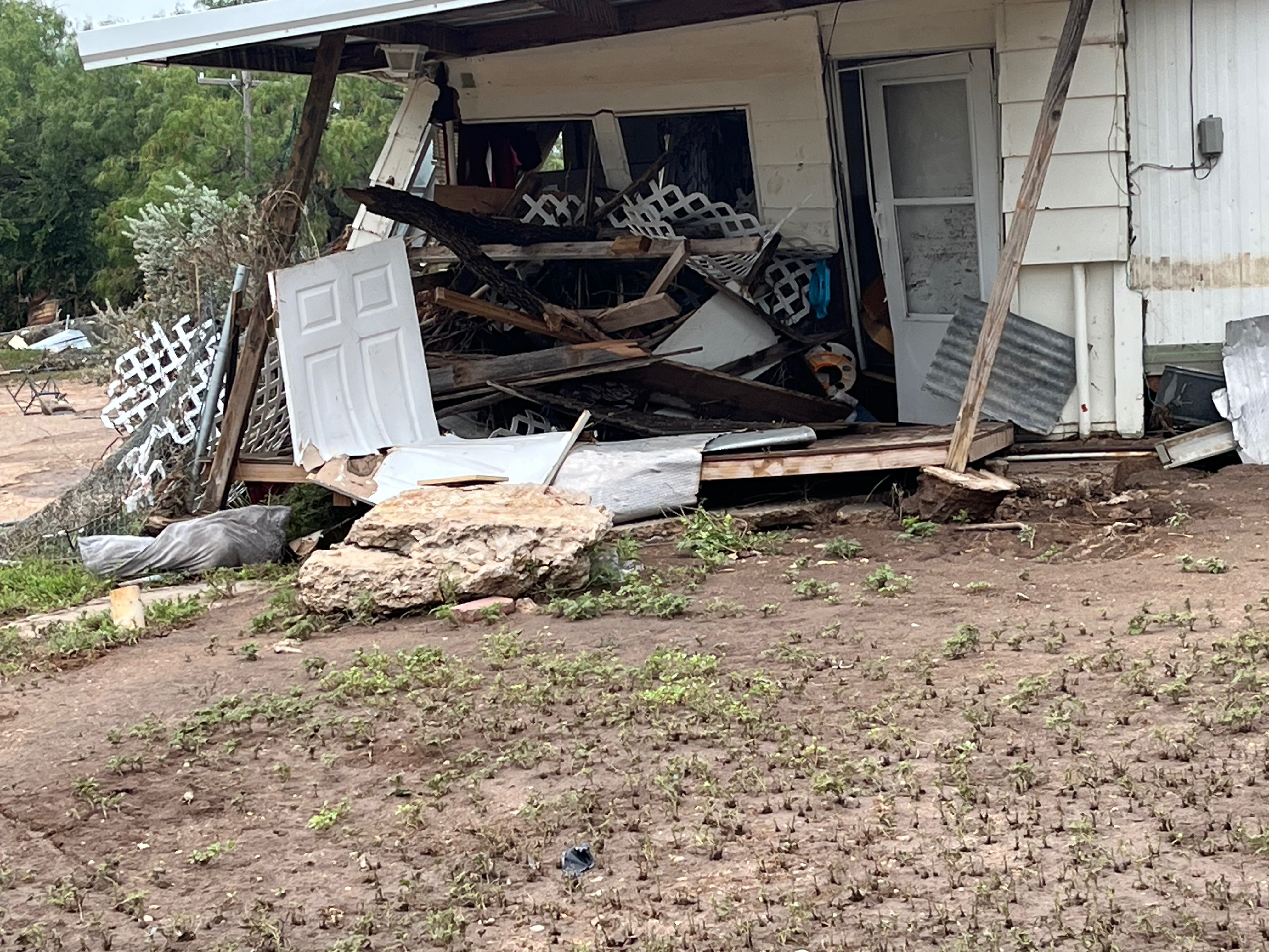 Help Corina Martinez Rebuild After Flood campaign photo, 5 of 8