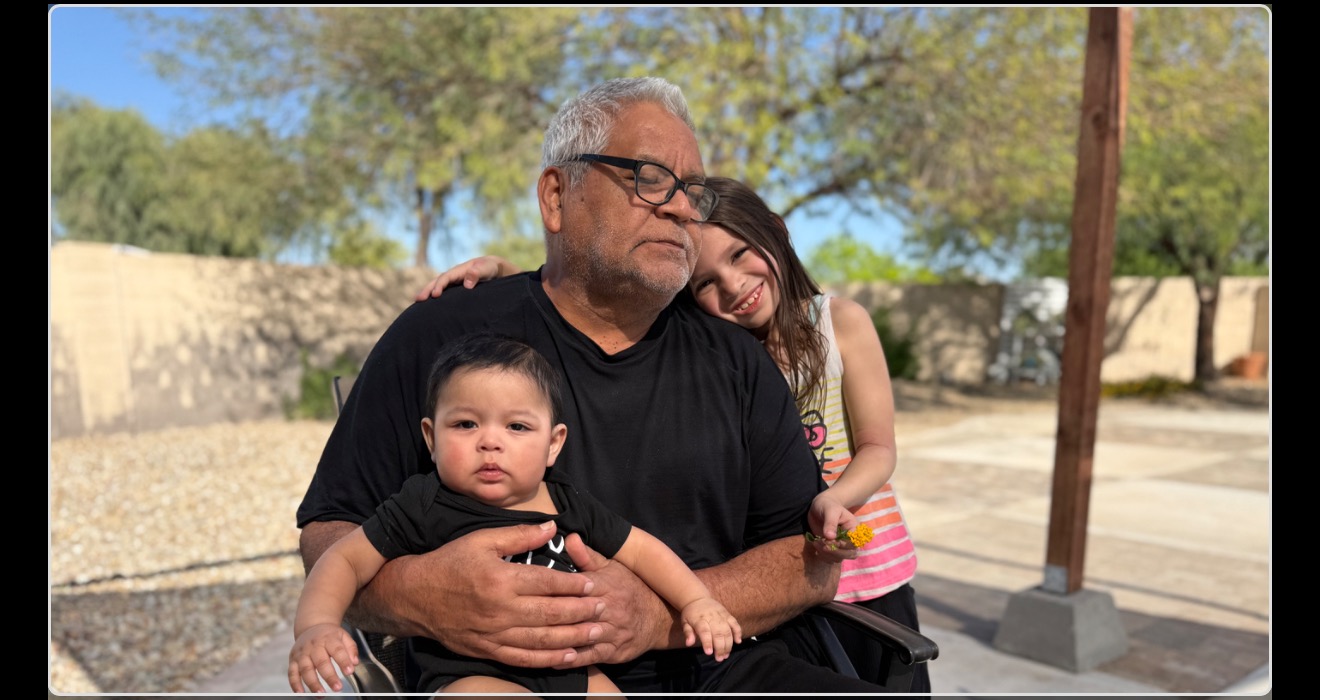 Help an abuelito stay with his family campaign photo, 2 of 4