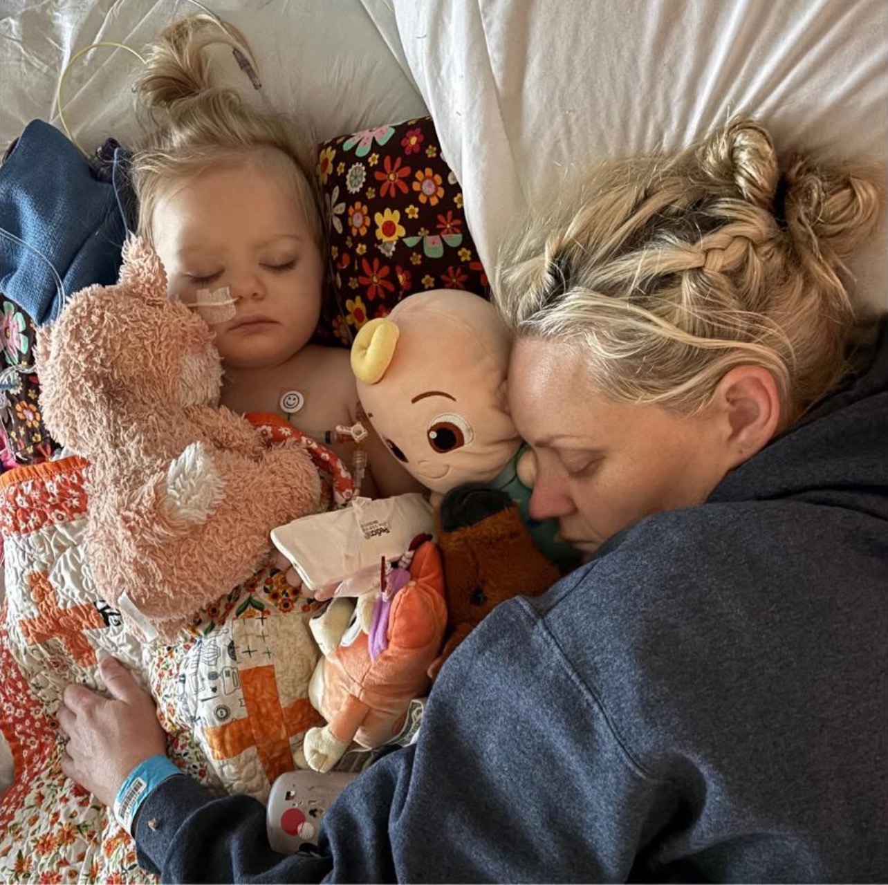 Support Elisabeth Faircloth: Coma and Crisis campaign photo, 2 of 5