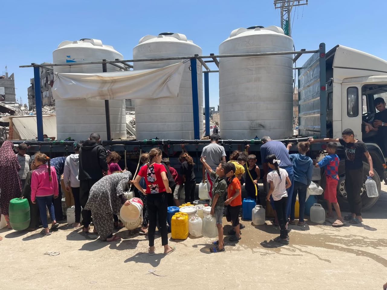 Urgent Aid: Water for Gaza’s refugees campaign photo, 6 of 7