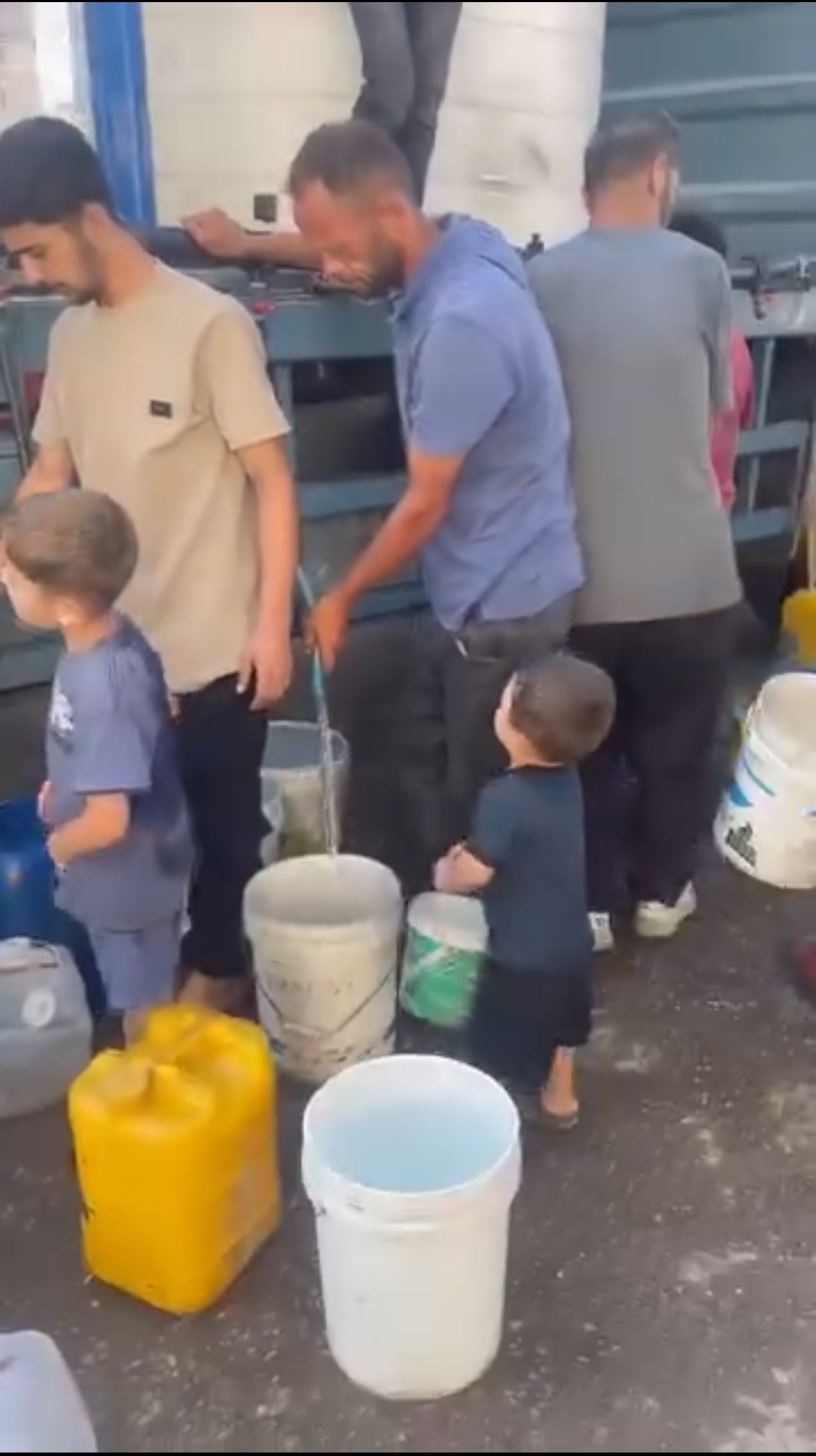 Urgent Aid: Water for Gaza’s refugees campaign photo, 4 of 7