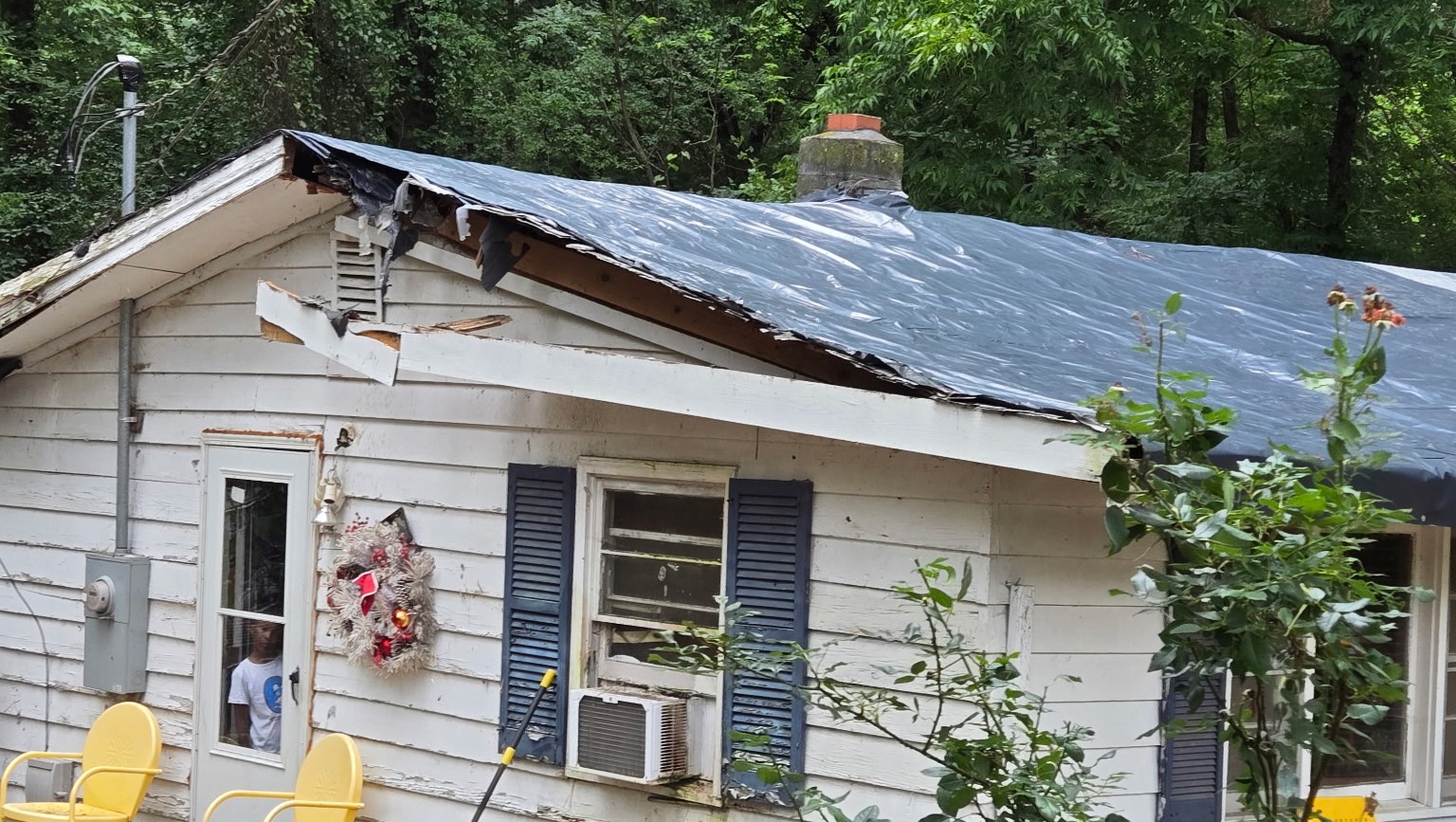 Help Tavia Rebuild After Storm Damage photo