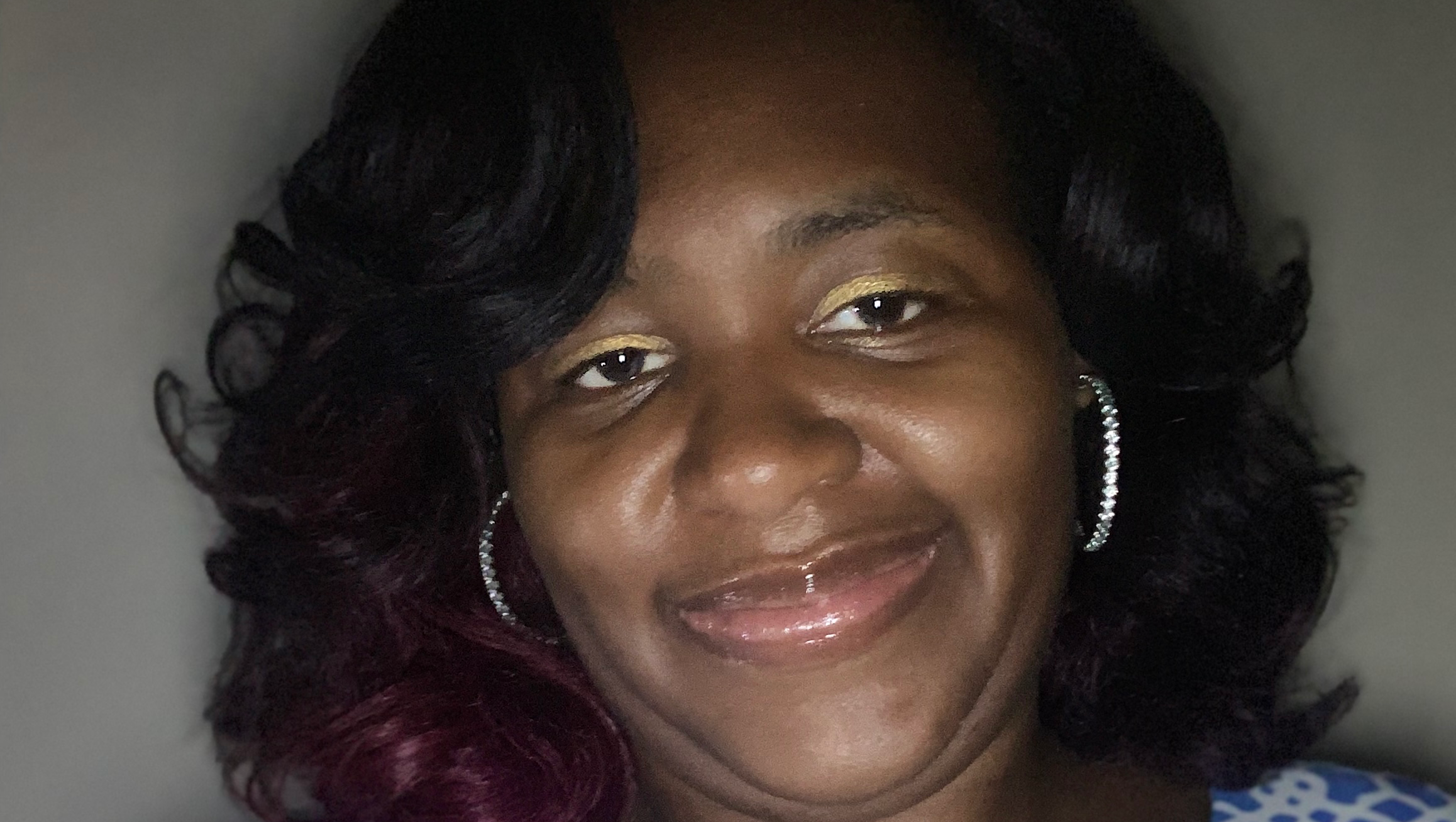 Help Yolanda Hawkins Light Up Her Home photo