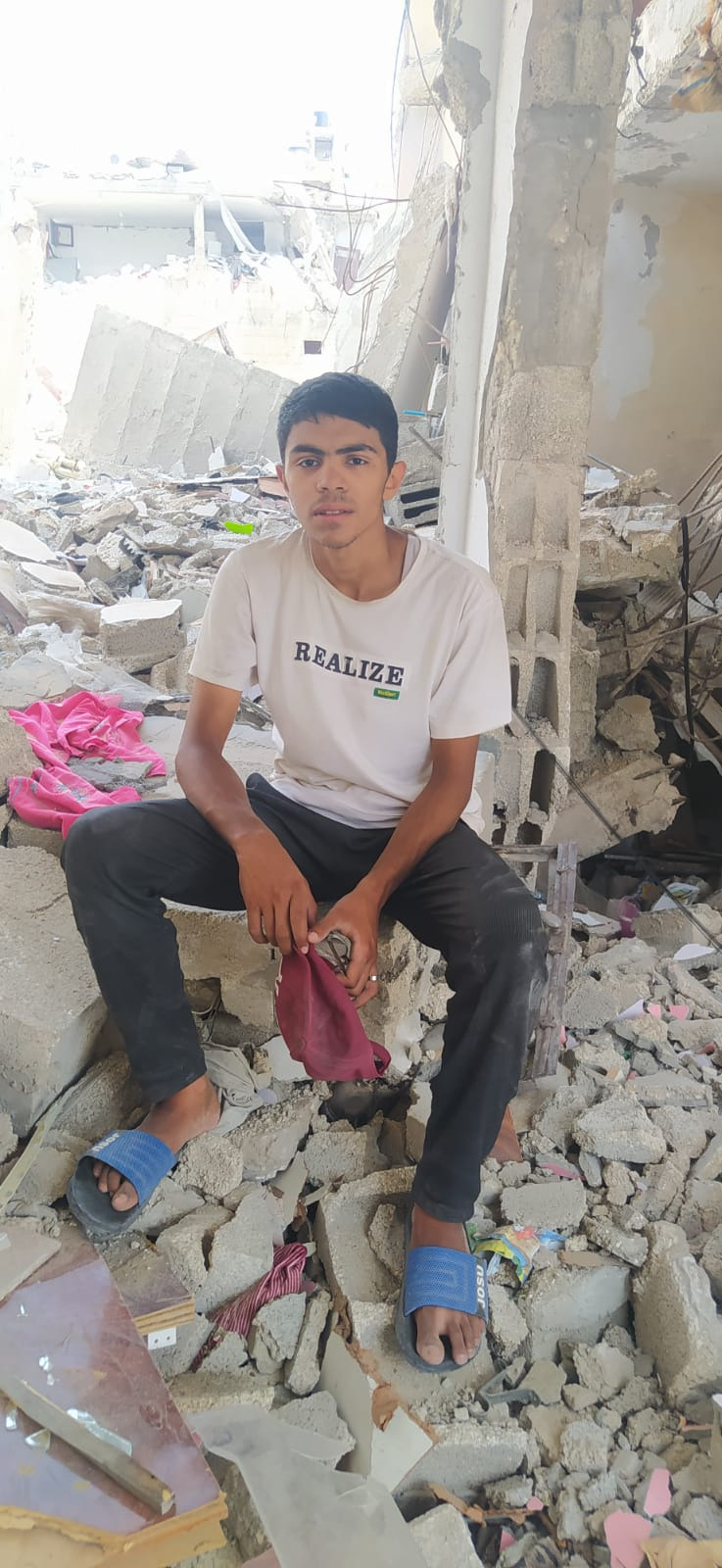 Support Madiouf and his Family to survive in Gaza campaign photo, 7 of 8