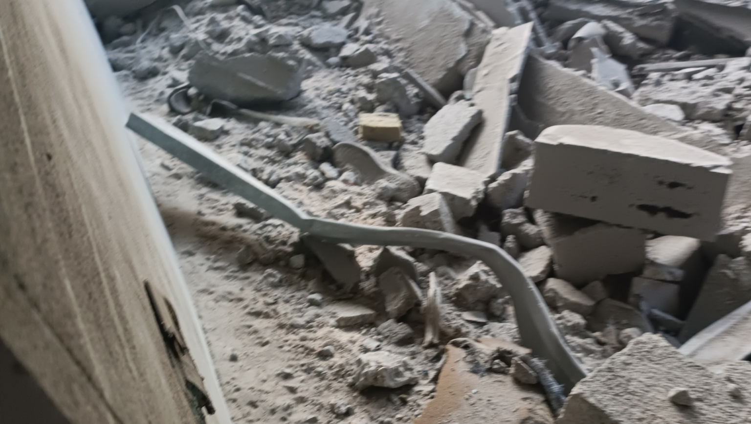 Hunger killed bombing cut Gaza