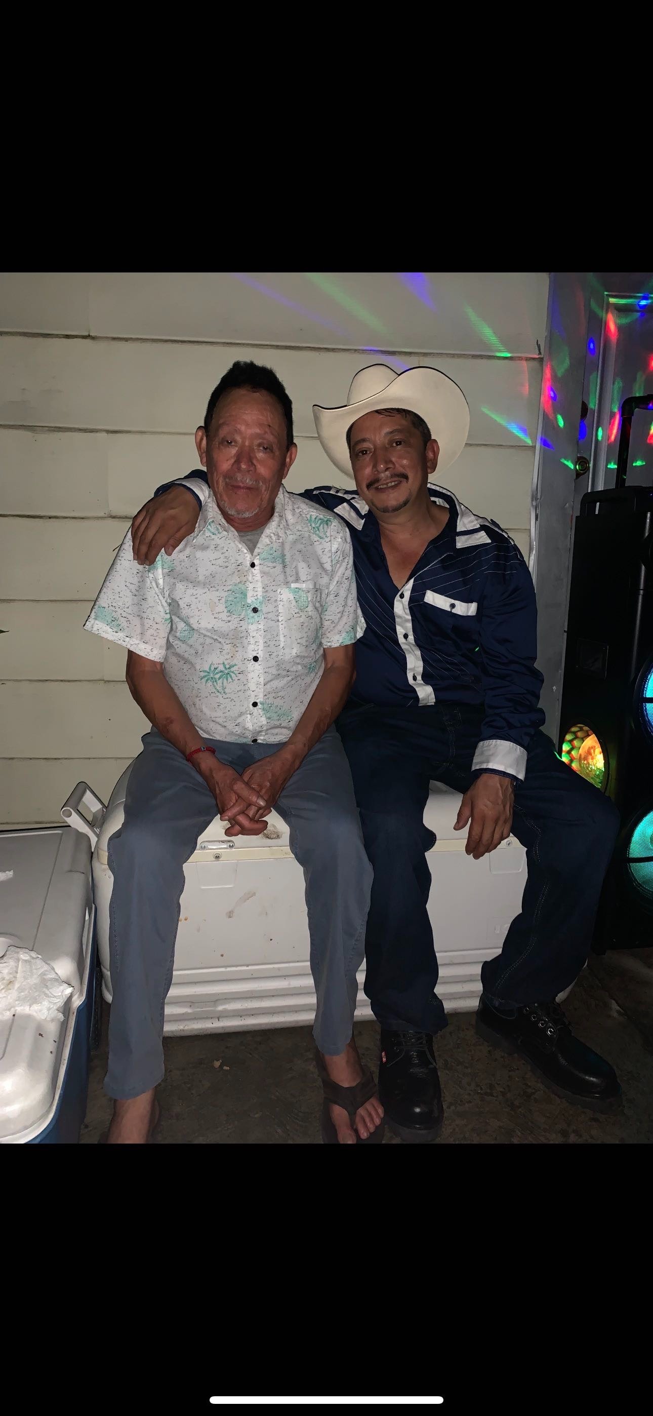 Honoring Carlos: En Memoria de un Padre y Abuelo campaign photo, 2 of 7