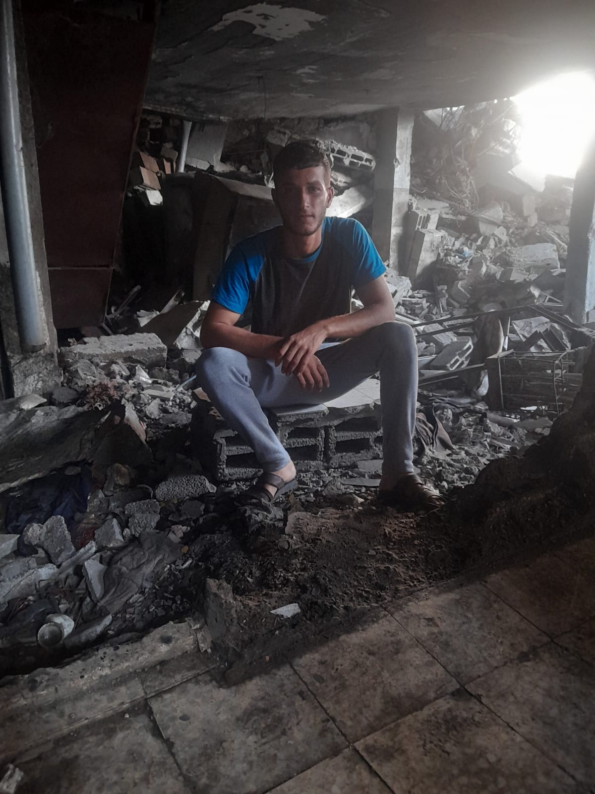 Donate to save the life of Qusay and his family campaign photo, 2 of 6