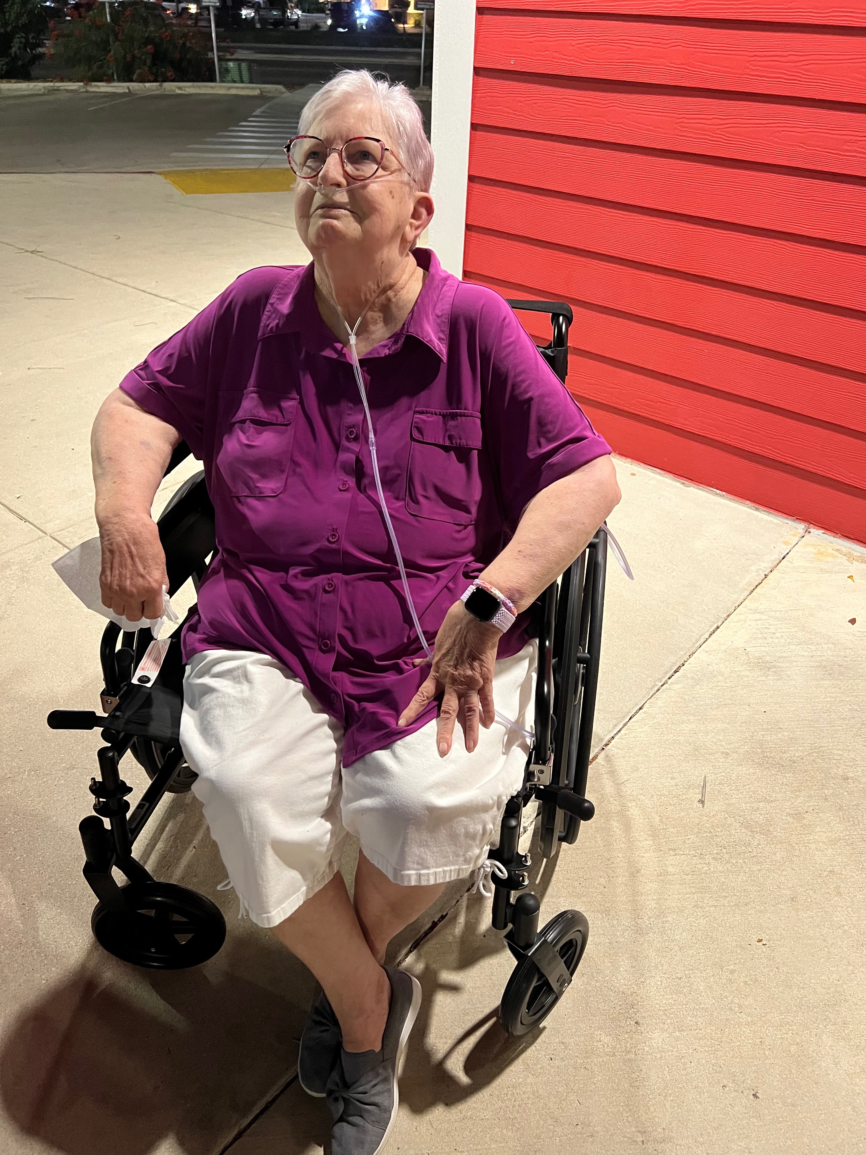 Assist with Funeral Expenses for Our Mom campaign photo, 2 of 5