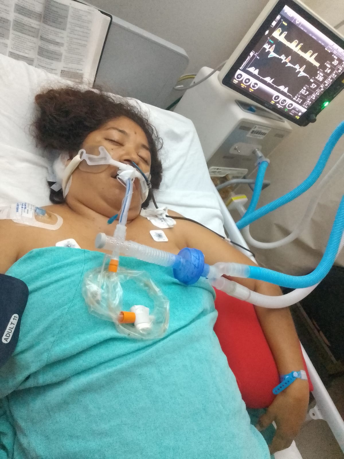 Help Chely and Her Family Through This Crisis campaign photo, 2 of 5